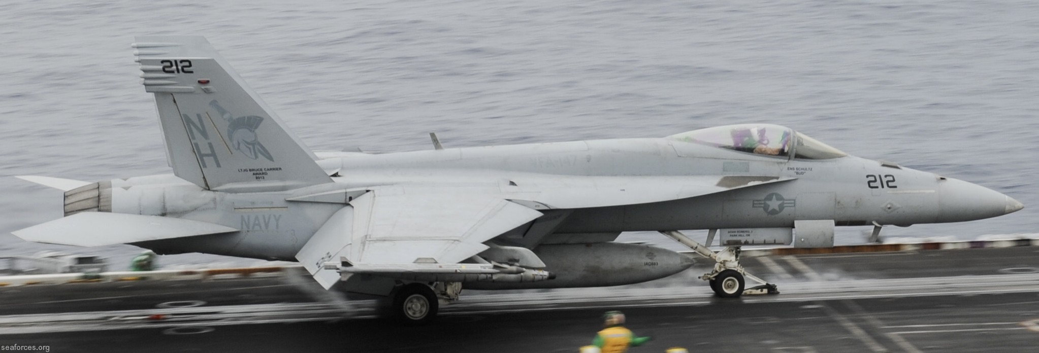 vfa-147 argonauts f/a-18e super hornet strike fighter squadron carrier air wing cvw-11 uss nimitz cvn-68  111