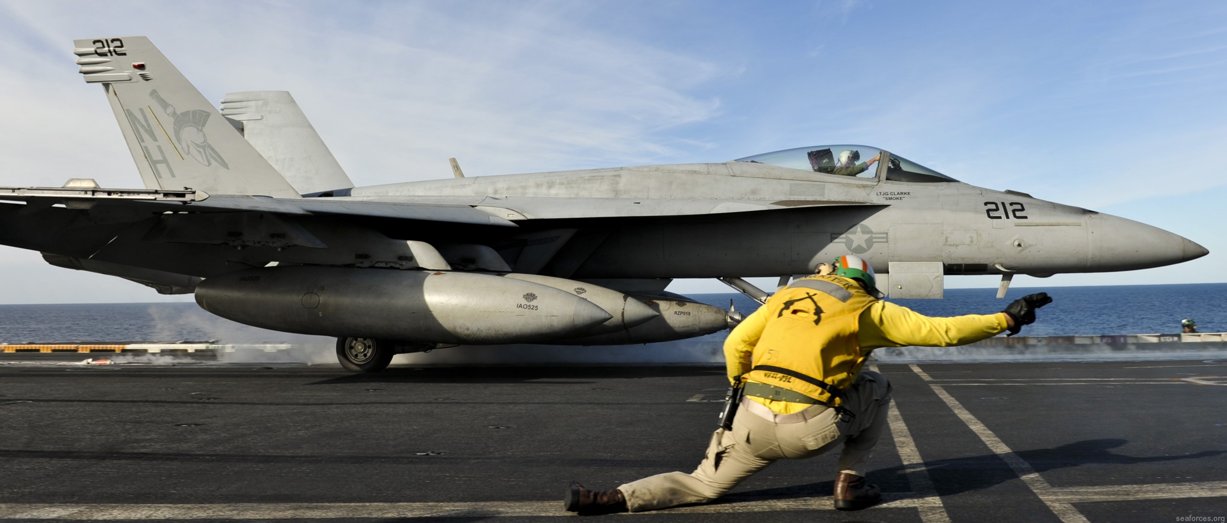 vfa-147 argonauts f/a-18e super hornet strike fighter squadron carrier air wing cvw-11 uss nimitz cvn-68  120