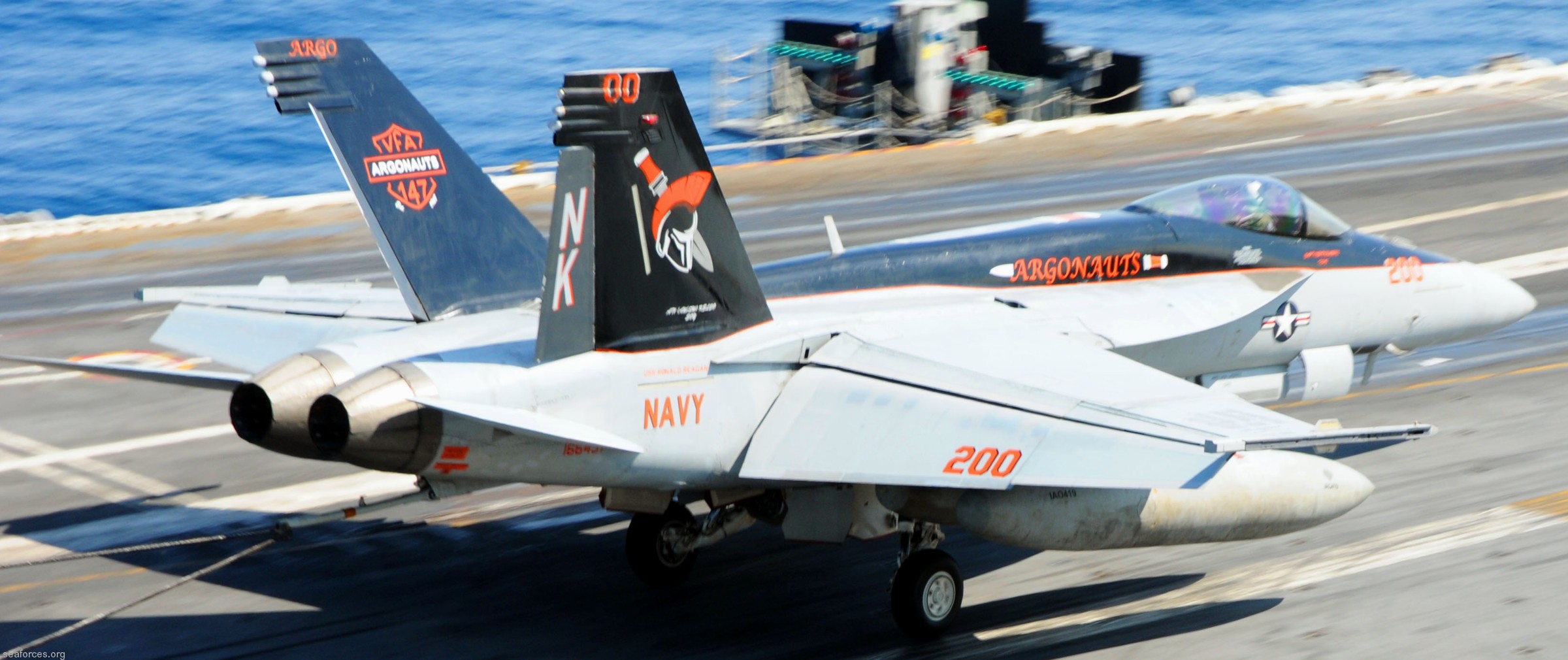 vfa-147 argonauts f/a-18e super hornet strike fighter squadron carrier air wing cvw-14 uss ronald reagan cvn-76 129