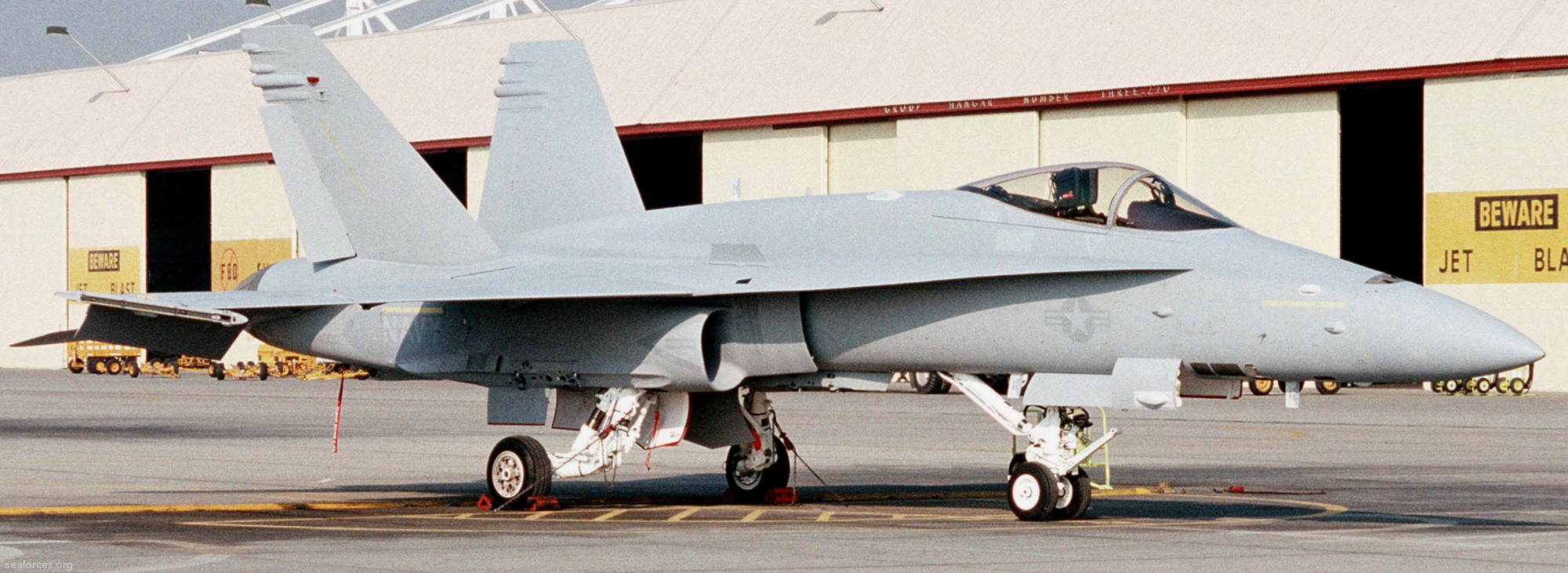 vfa-147 argonauts f/a-18c hornet strike fighter squadron nas lemoore california 183