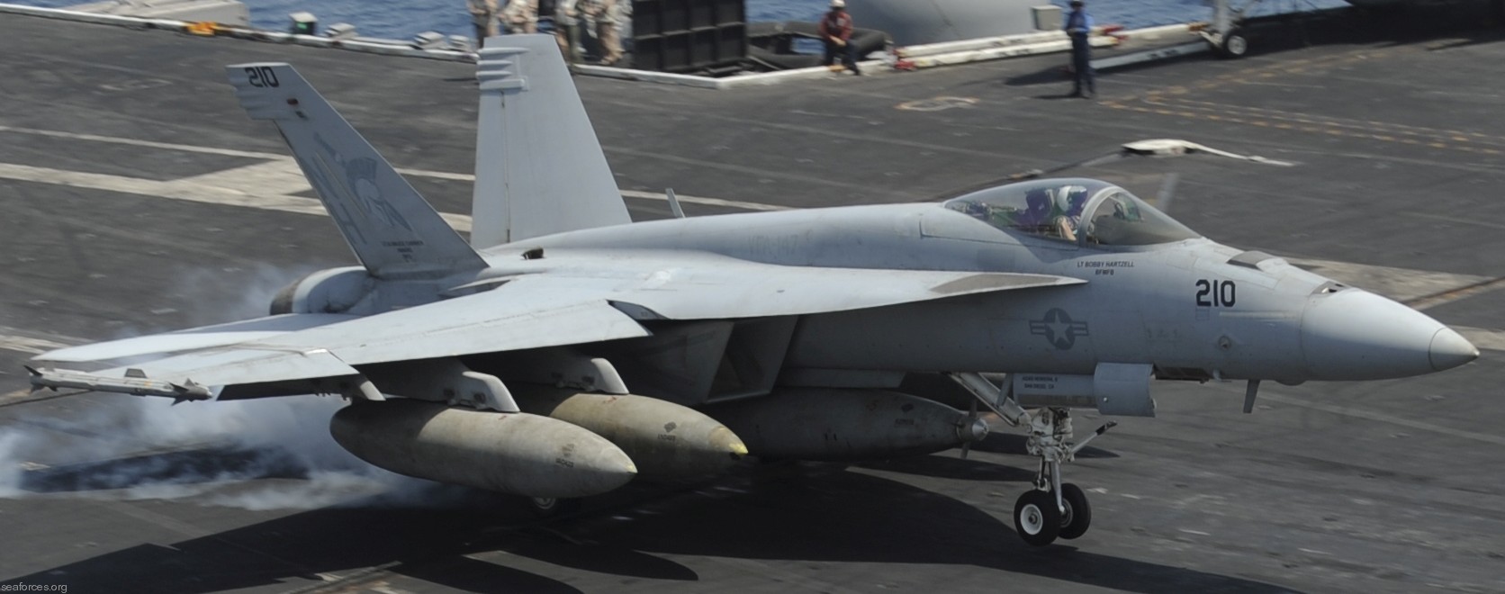 vfa-147 argonauts f/a-18e super hornet strike fighter squadron carrier air wing cvw-11 uss nimitz cvn-68  231