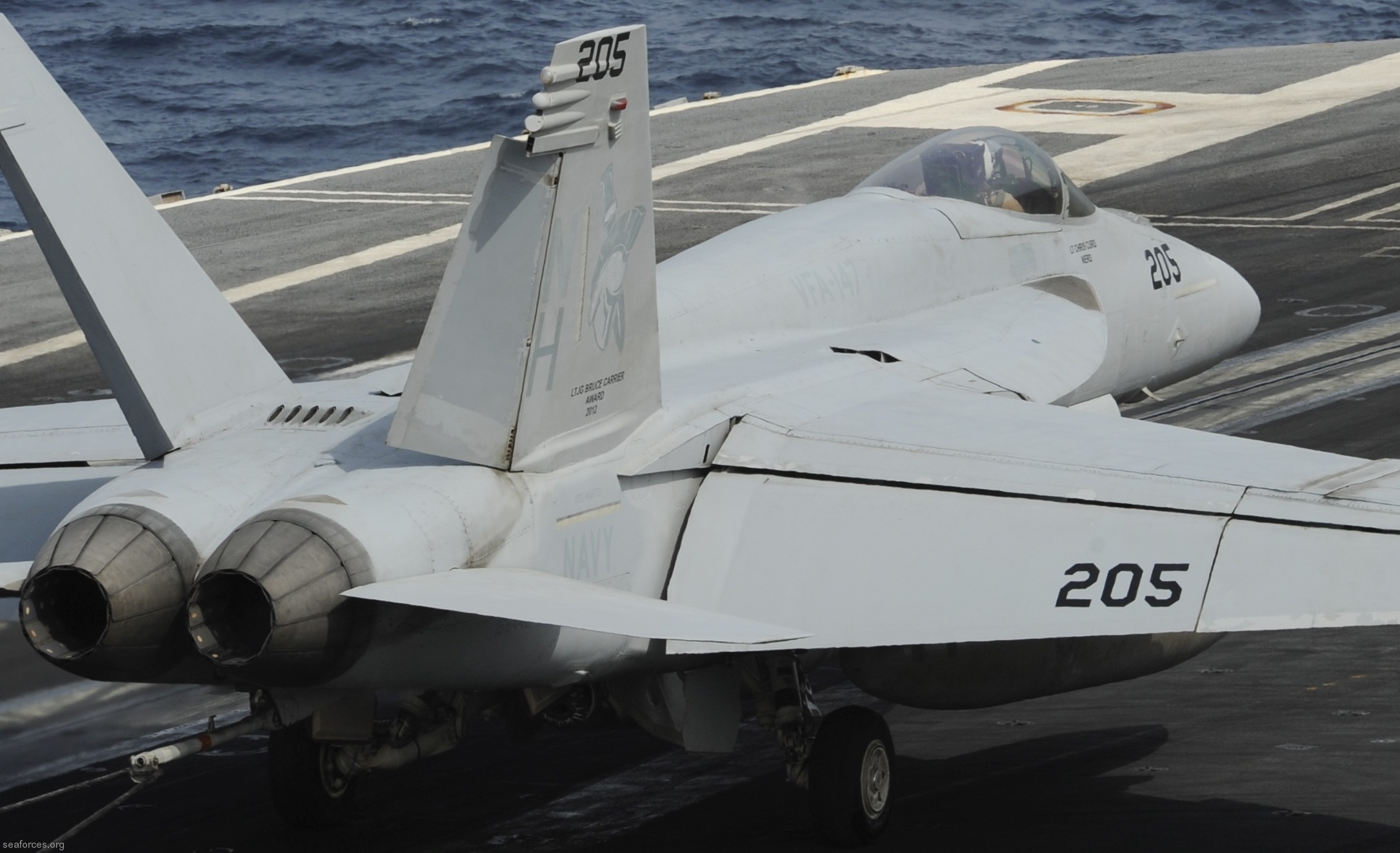 vfa-147 argonauts f/a-18e super hornet strike fighter squadron carrier air wing cvw-11 uss nimitz cvn-68  232