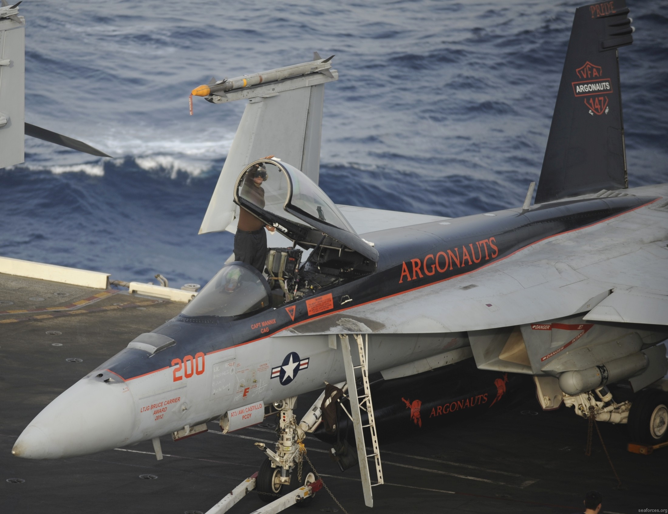 vfa-147 argonauts f/a-18e super hornet strike fighter squadron carrier air wing cvw-11 uss nimitz cvn-68  234