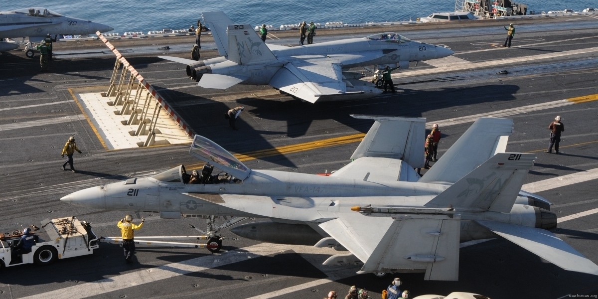 vfa-147 argonauts f/a-18e super hornet strike fighter squadron carrier air wing cvw-14 uss ronald reagan cvn-76 238