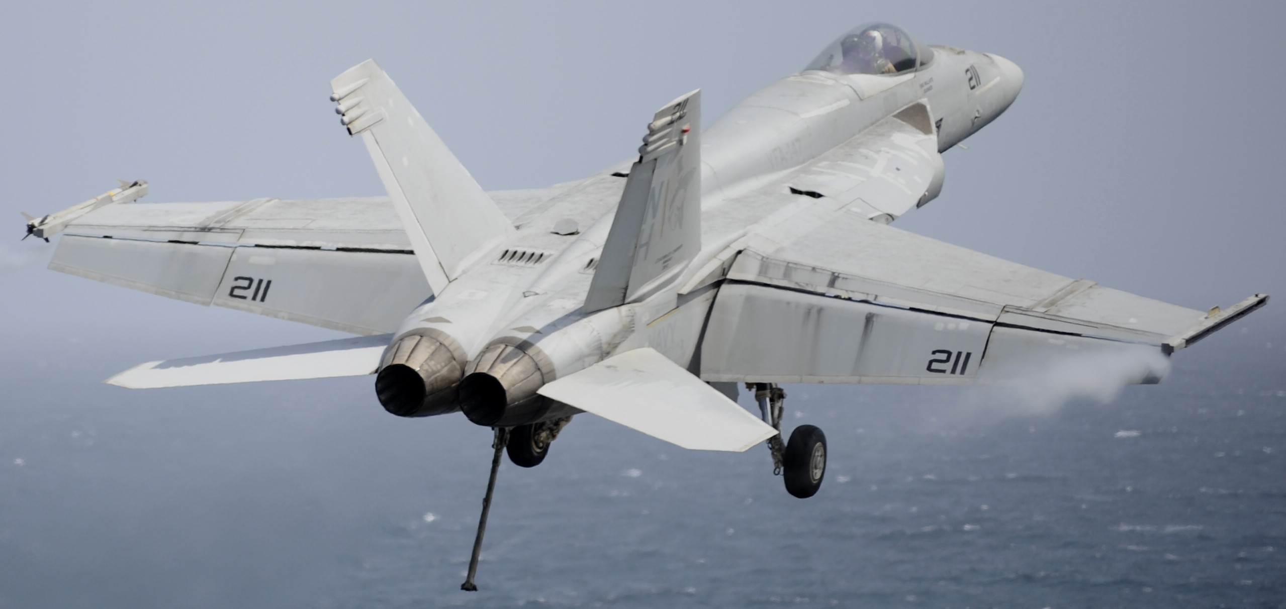 vfa-147 argonauts f/a-18e super hornet strike fighter squadron carrier air wing cvw-11 uss nimitz cvn-68 285