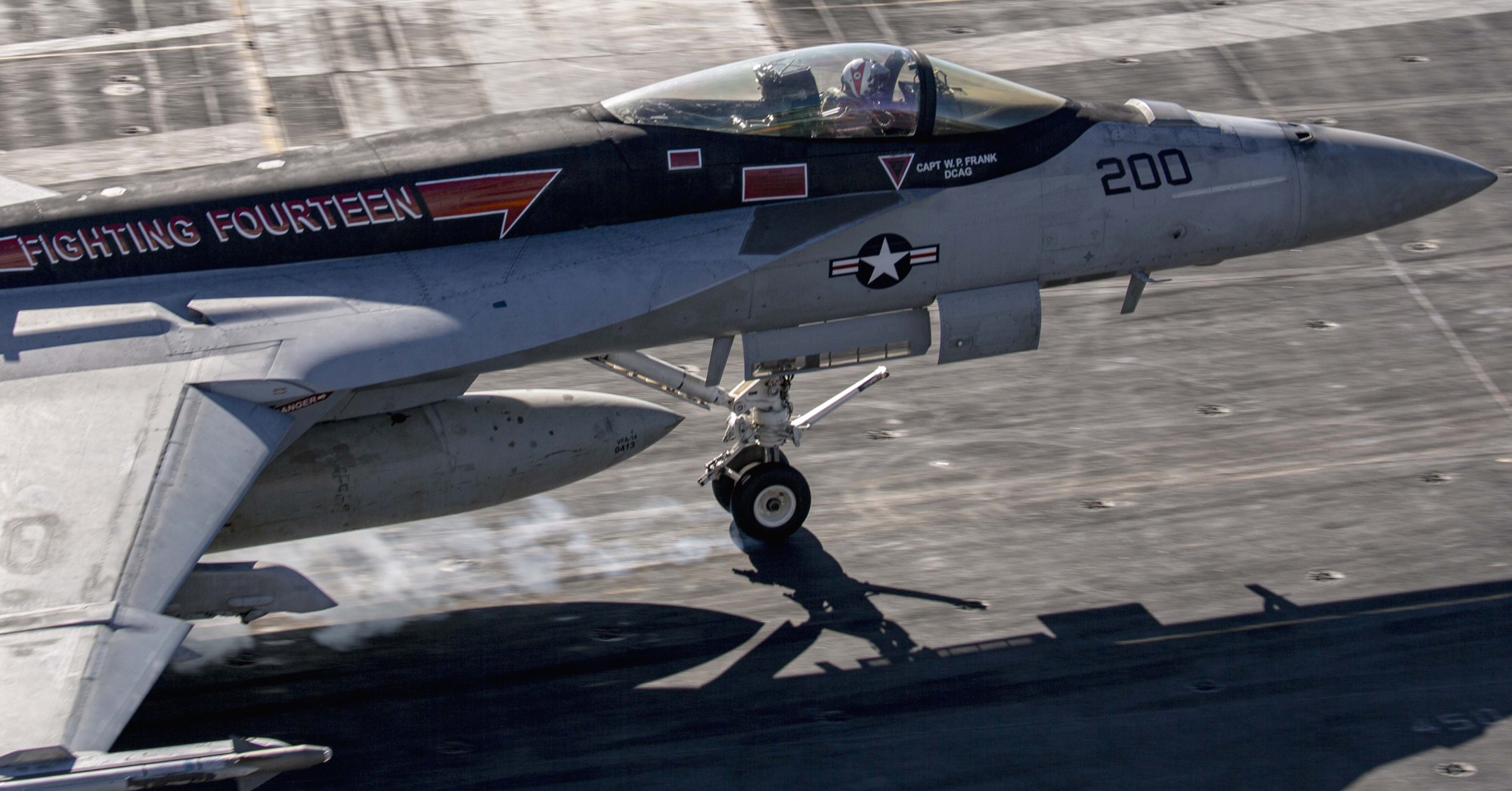 vfa-14 tophatters strike fighter squadron f/a-18e super hornet cvn-72 uss abraham lincoln cvw-9 dcag 2024 105