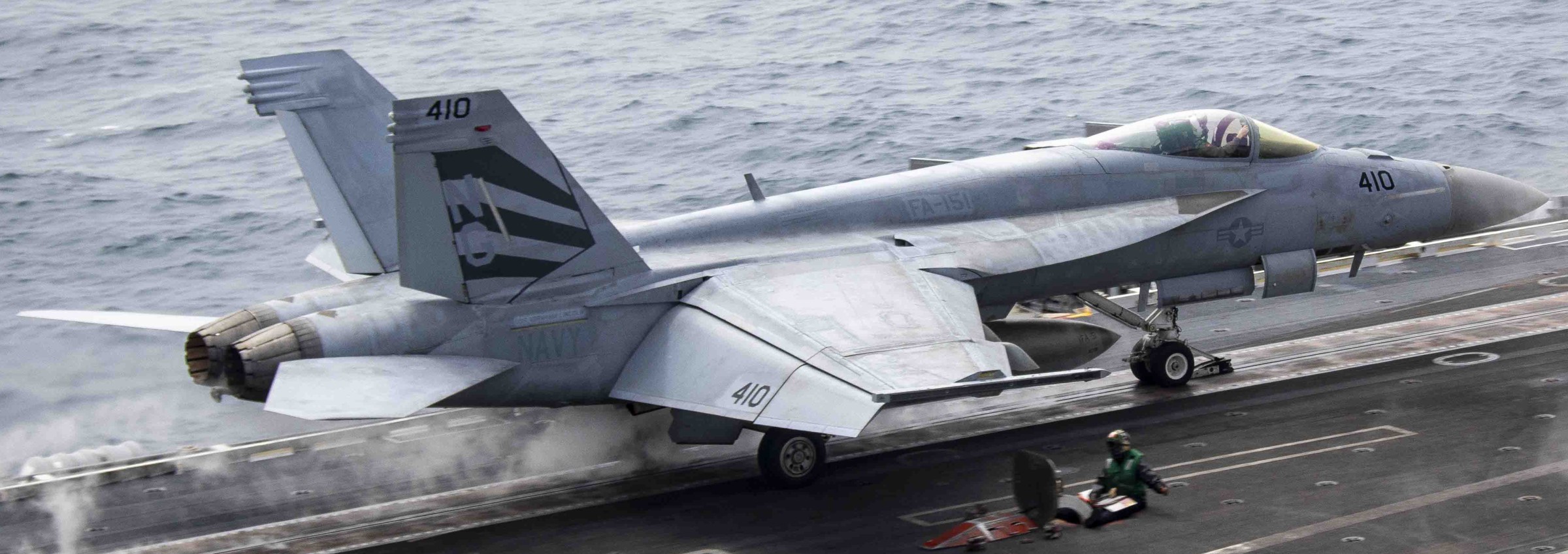 vfa-151 vigilantes f/a-18e super hornet strike fighter squadron cvn-72 uss abraham lincoln 173