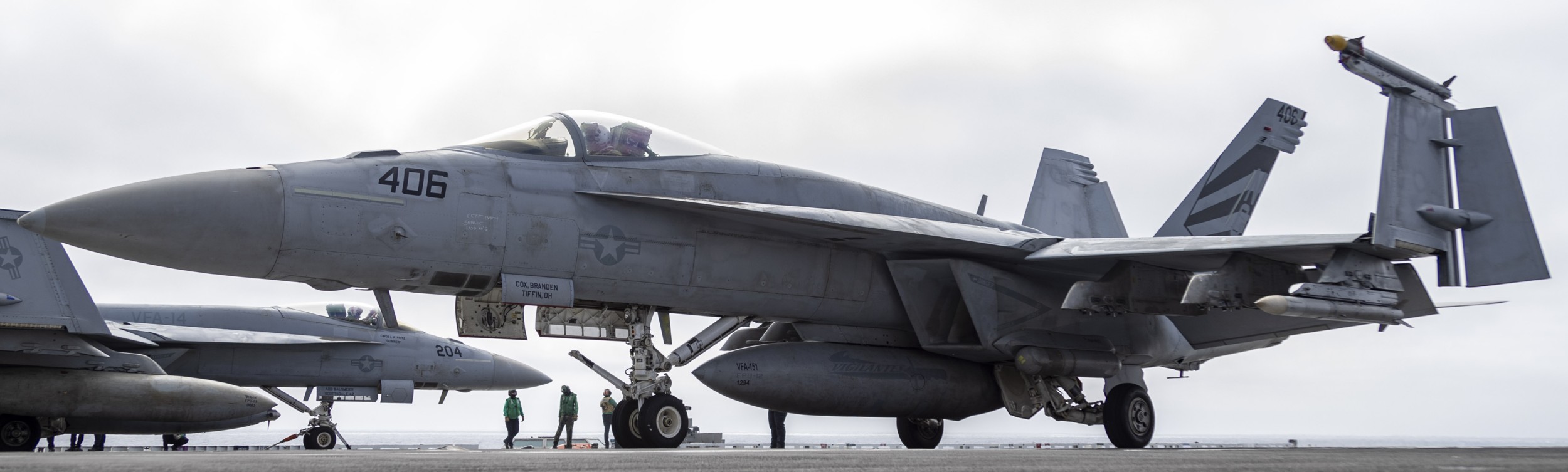 vfa-151 vigilantes f/a-18e super hornet strike fighter squadron cvn-72 uss abraham lincoln 176