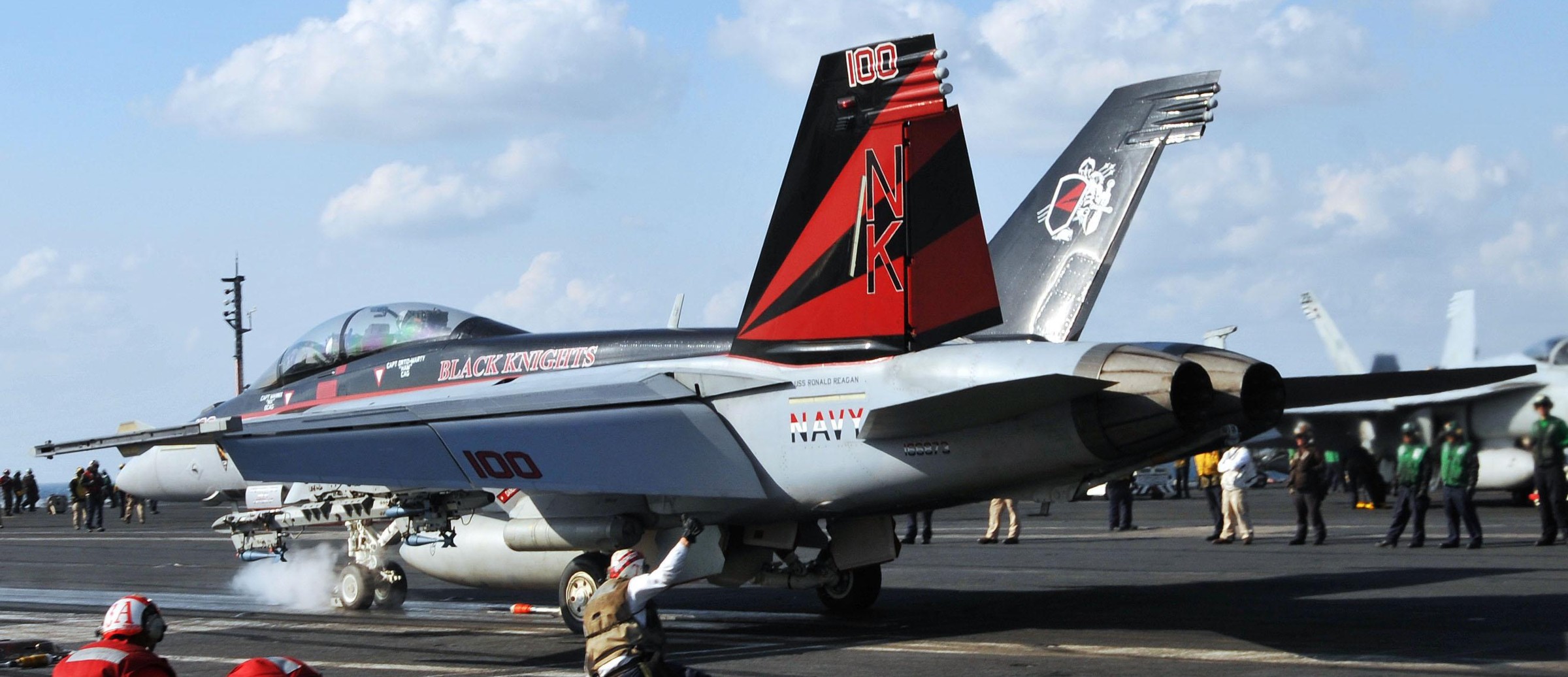 vfa-154 black knights f/a-18f super hornet strike fighter squadron navy cvw-14 uss ronald reagan cvn-76 154