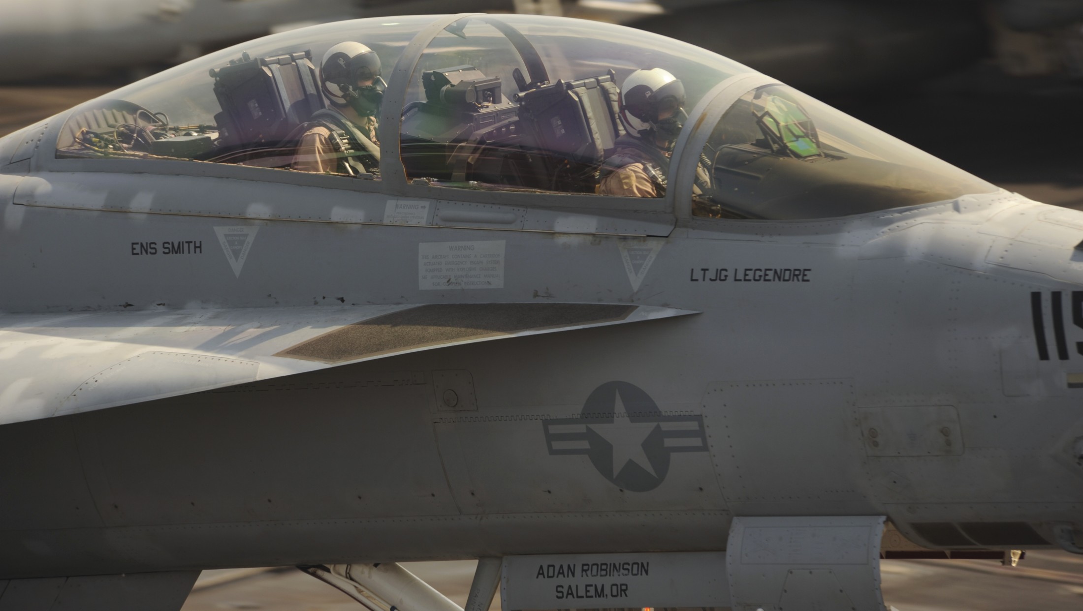 vfa-154 black knights f/a-18f super hornet strike fighter squadron navy cvw-11 uss nimitz cvn-68 cockpit view 179