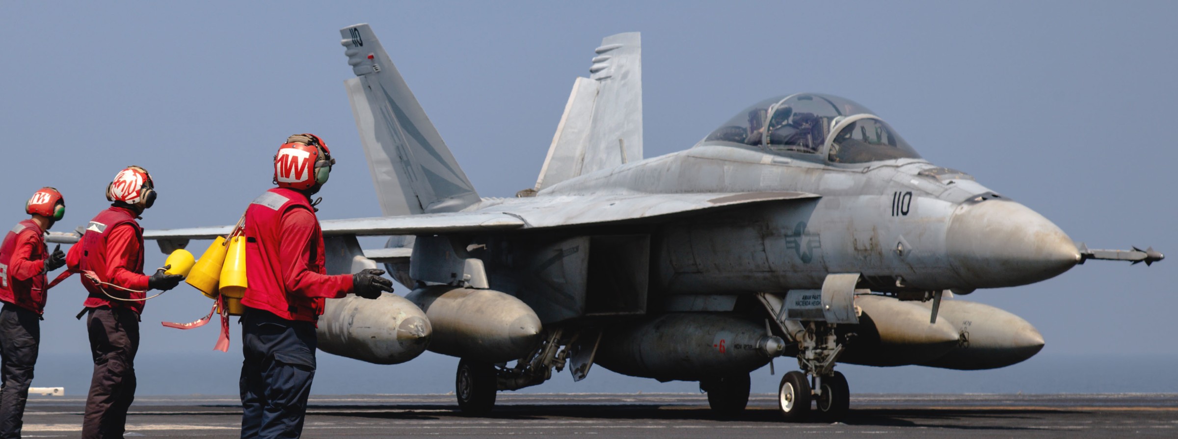 vfa-154 black knights f/a-18f super hornet strike fighter squadron navy cvw-11 uss theodore roosevelt cvn-71 192