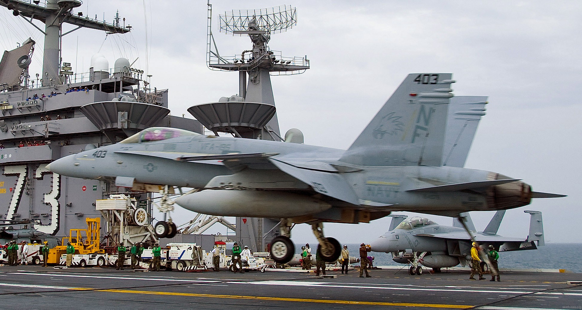 vfa-195 dambusters strike fighter squadron navy f/a-18c hornet carrier air wing cvw-5 uss george washington cvn-73 47