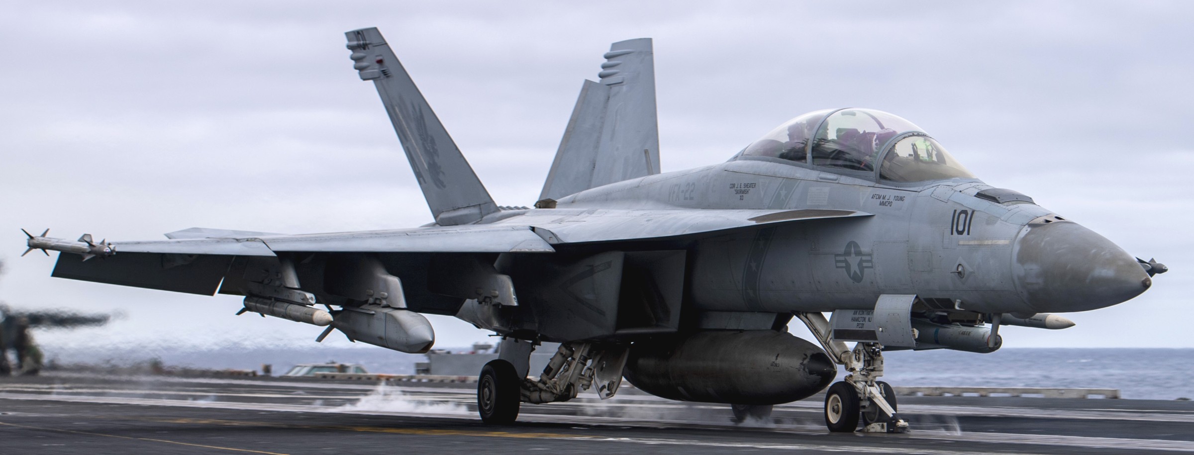 vfa-22 fighting redcocks strike fighter squadron f/a-18f super hornet cvw-17 cvn-68 uss nimitz 169