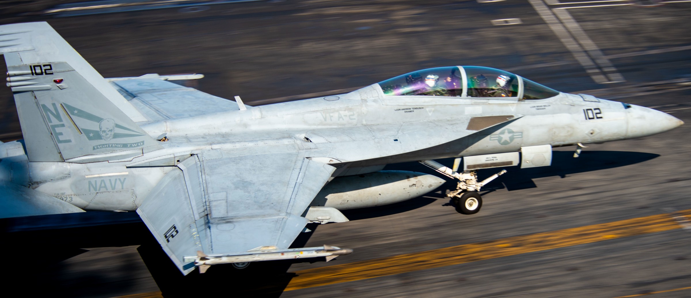 vfa-2 bounty hunters strike fighter squadron us navy f/a-18f super hornet carrier air wing cvw-2 uss carl vinson cvn-70 113