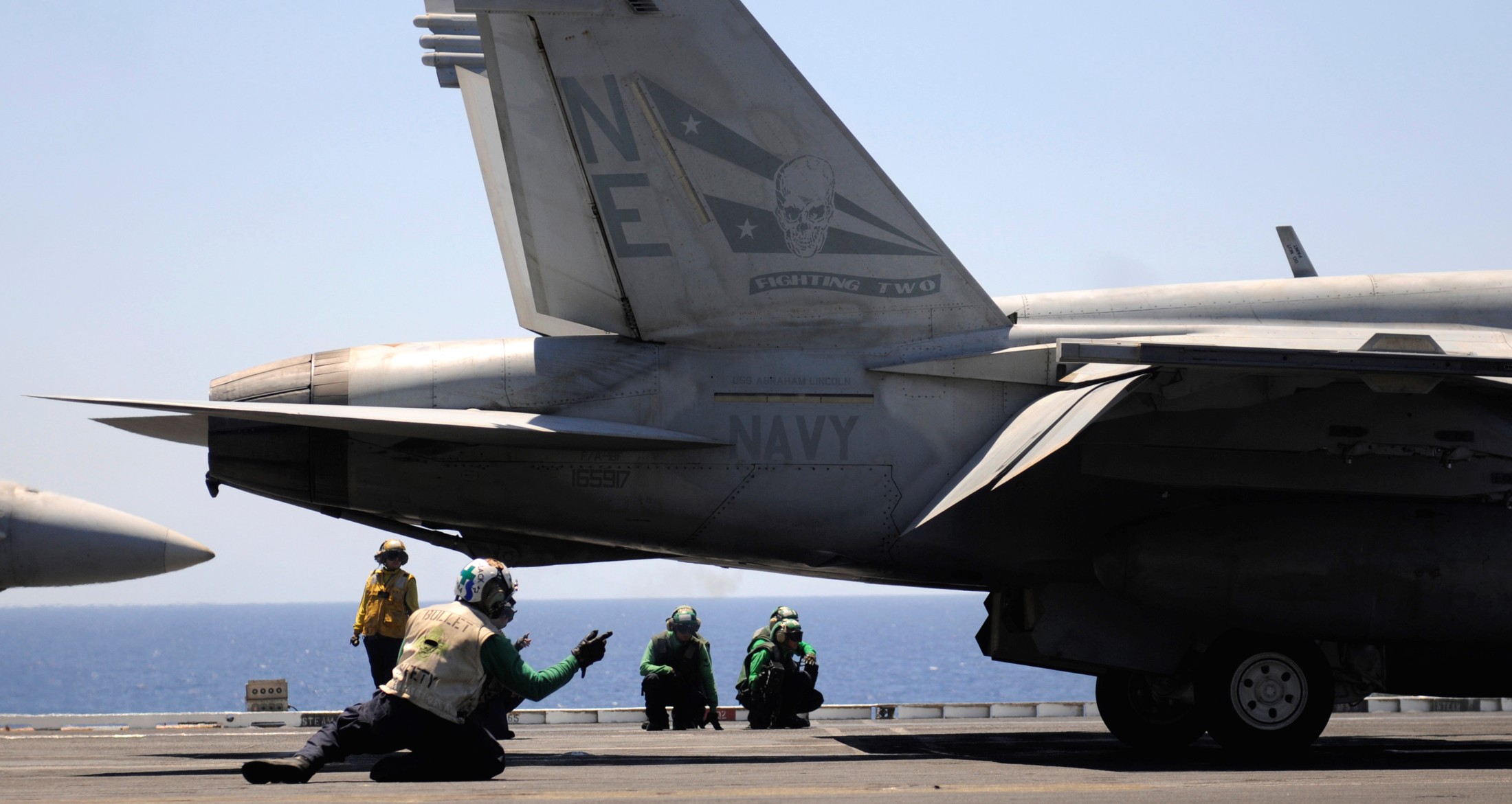 vfa-2 bounty hunters strike fighter squadron us navy f/a-18f super hornet carrier air wing cvw-2 uss abraham lincoln cvn-72 28