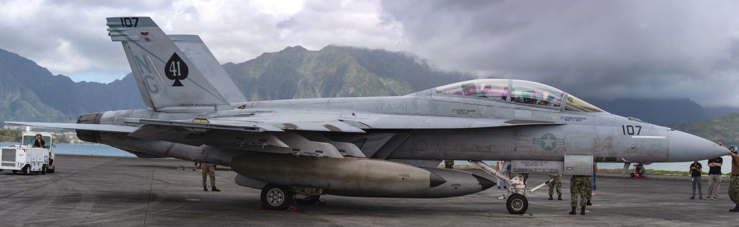 vfa-41 black aces strike fighter squadron f/a-18f super hornet mcb hawaii kaneohe bay rimpac 2022