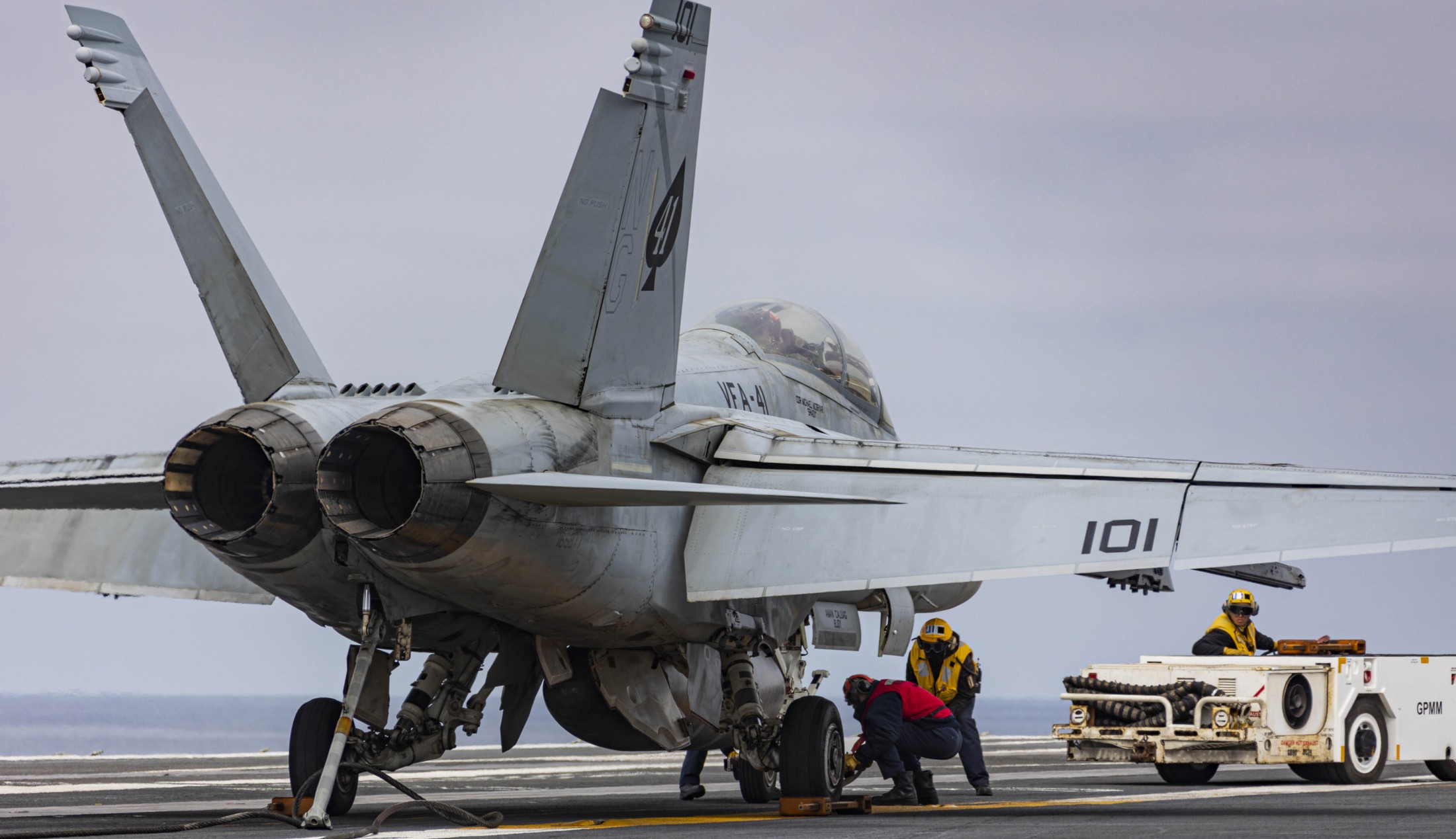 vfa-41 black aces strike fighter squadron f/a-18f super hornet cvw-9 cvn-72 uss abraham lincoln 2023 120