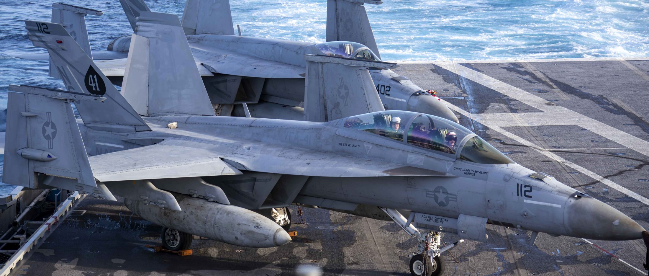 vfa-41 black aces strike fighter squadron f/a-18f super hornet cvw-9 cvn-72 uss abraham lincoln 2024 124
