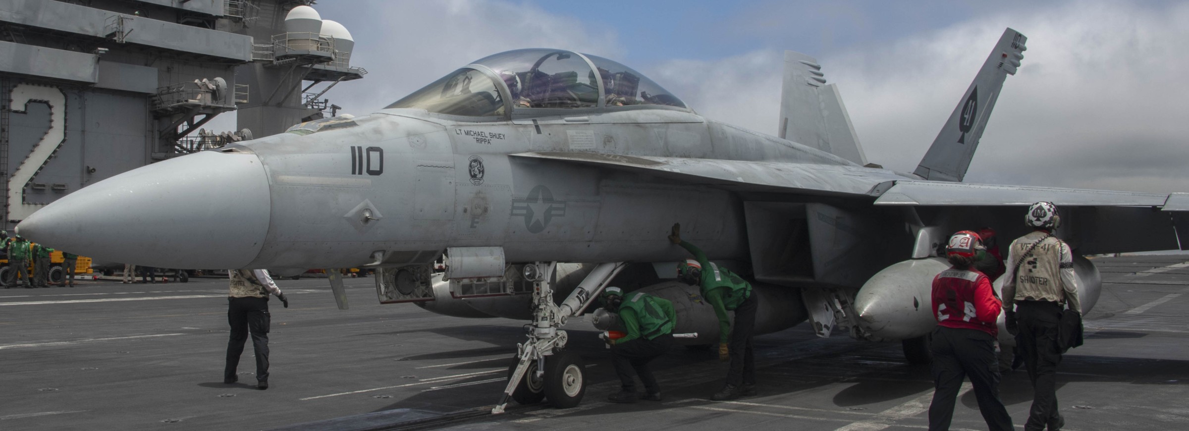 vfa-41 black aces strike fighter squadron f/a-18f super hornet cvw-9 cvn-72 uss abraham lincoln 133