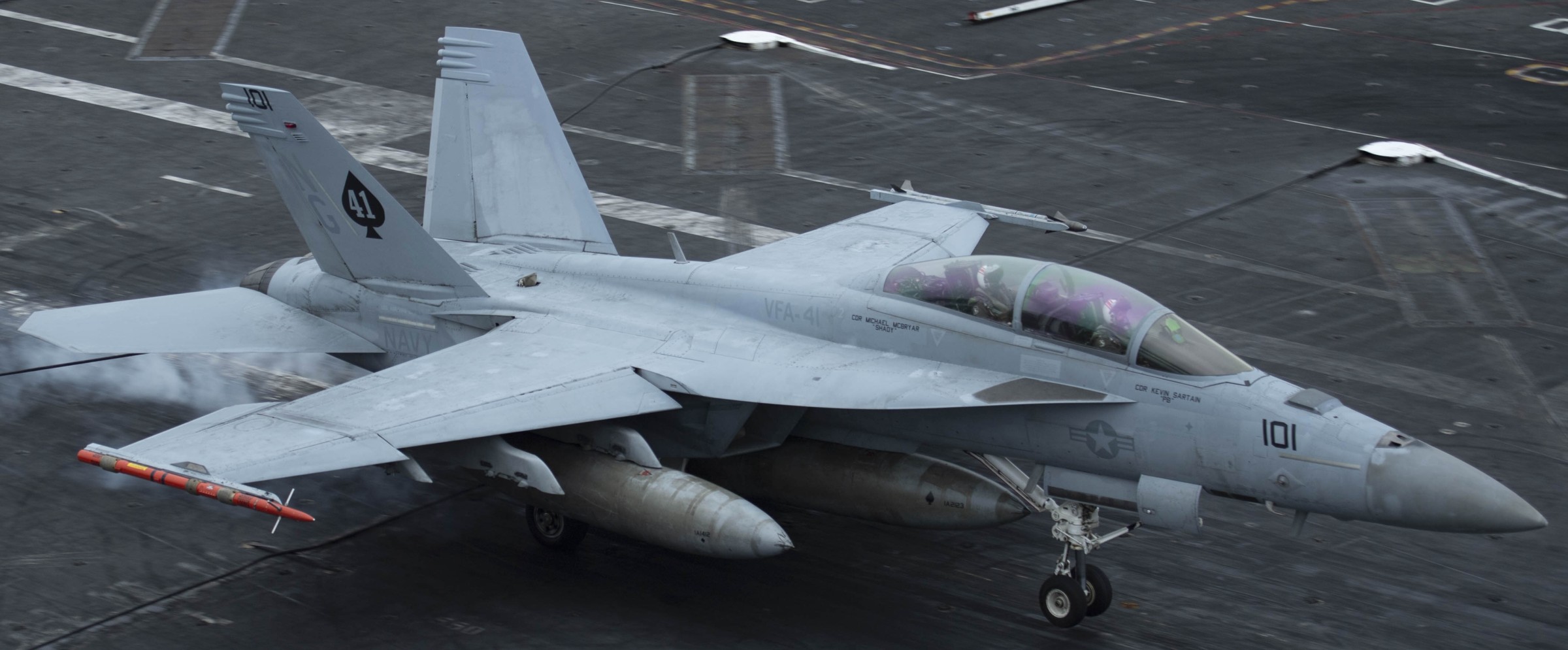 vfa-41 black aces strike fighter squadron f/a-18f super hornet cvw-9 cvn-72 uss abraham lincoln 134