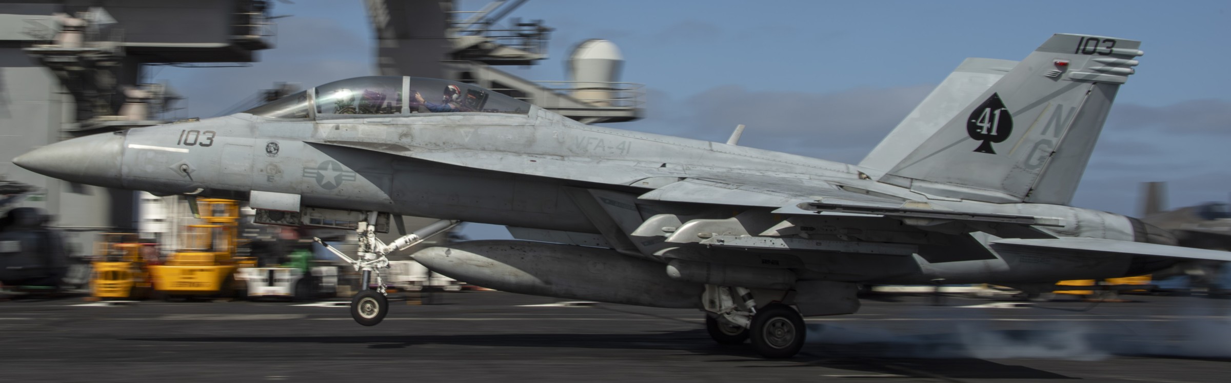 vfa-41 black aces strike fighter squadron f/a-18f super hornet cvw-9 cvn-72 uss abraham lincoln 138