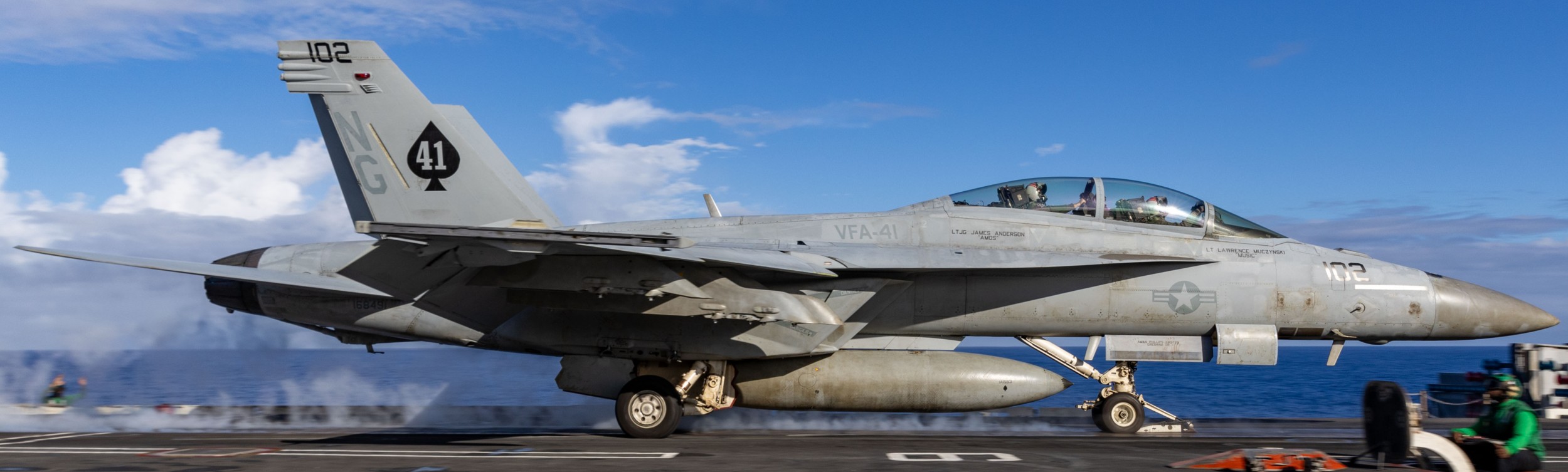 vfa-41 black aces strike fighter squadron f/a-18f super hornet cvw-9 cvn-72 uss abraham lincoln 145 2024