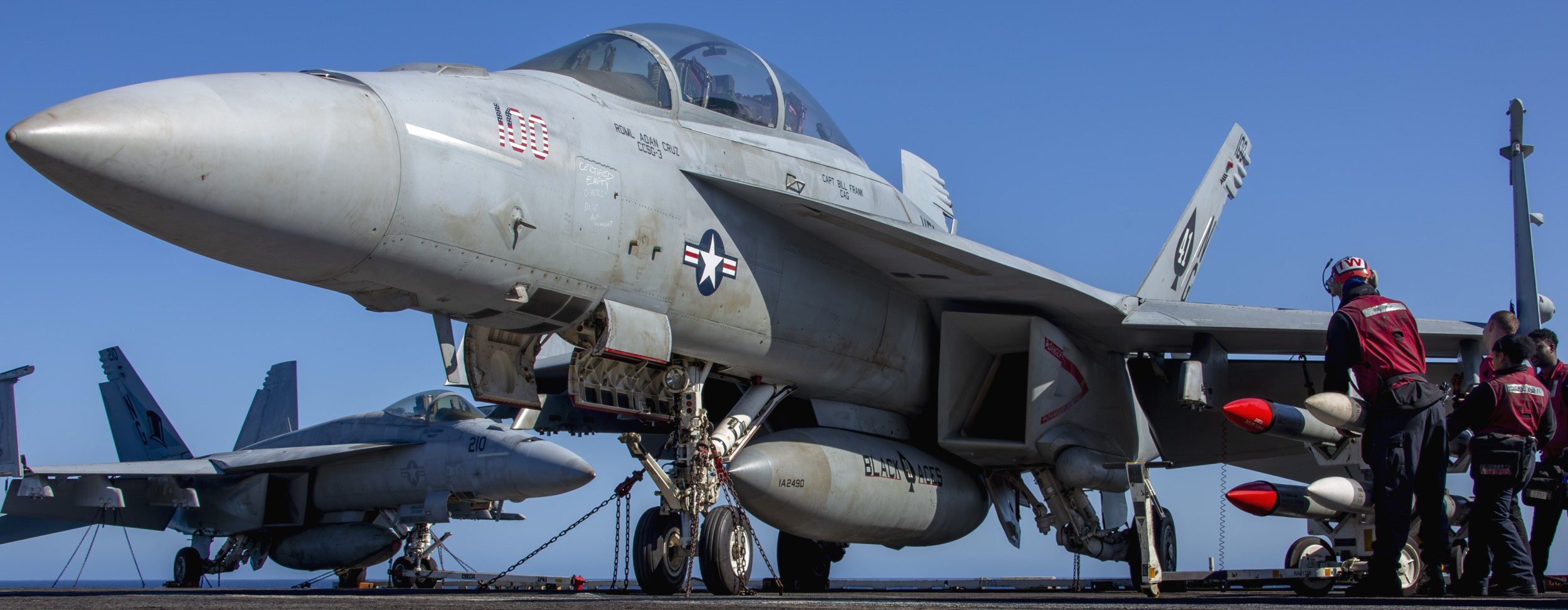 vfa-41 black aces strike fighter squadron f/a-18f super hornet cvw-9 cvn-72 uss abraham lincoln 2025 148