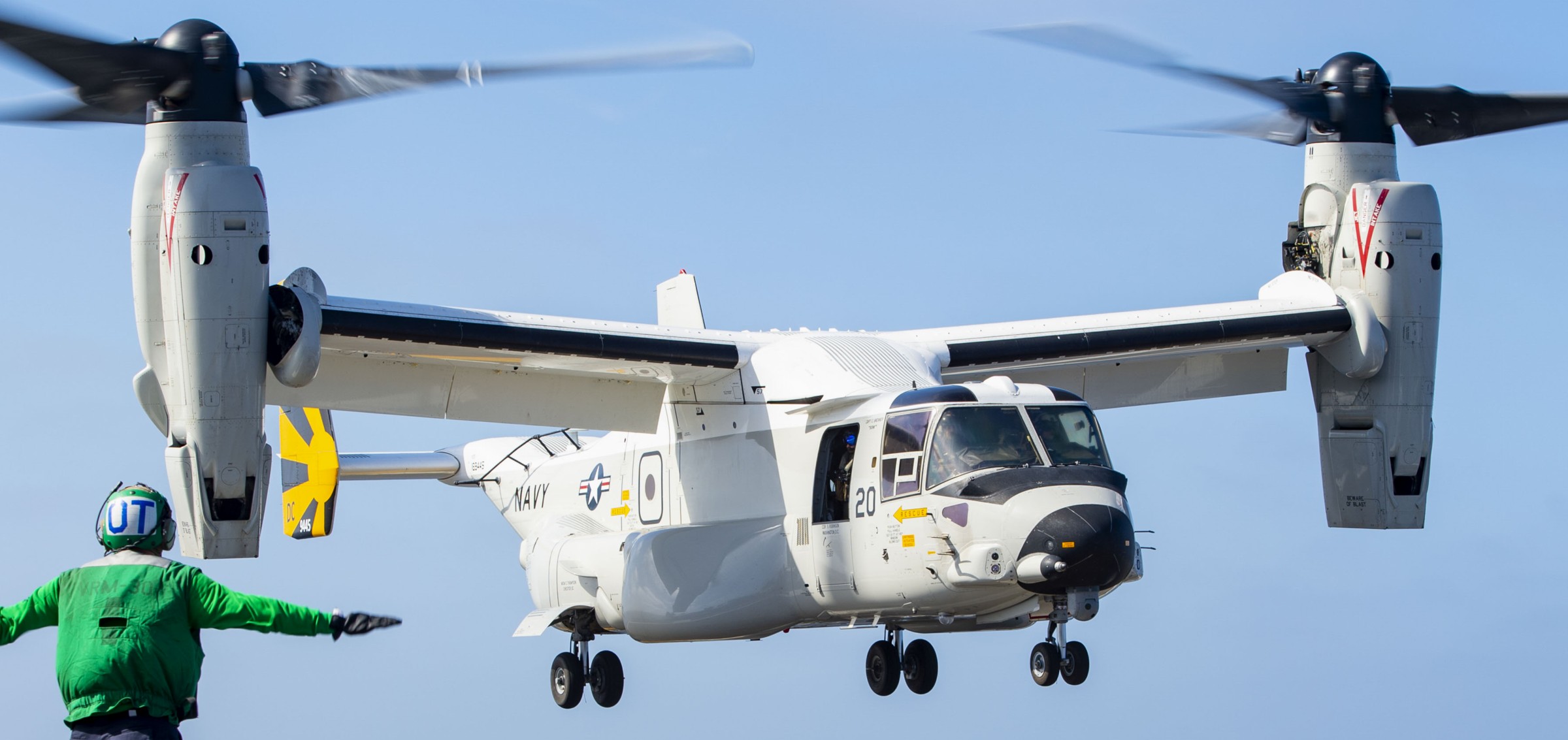 vrm-30 titans fleet logistics multi mission squadron navy cmv-22b osprey 120