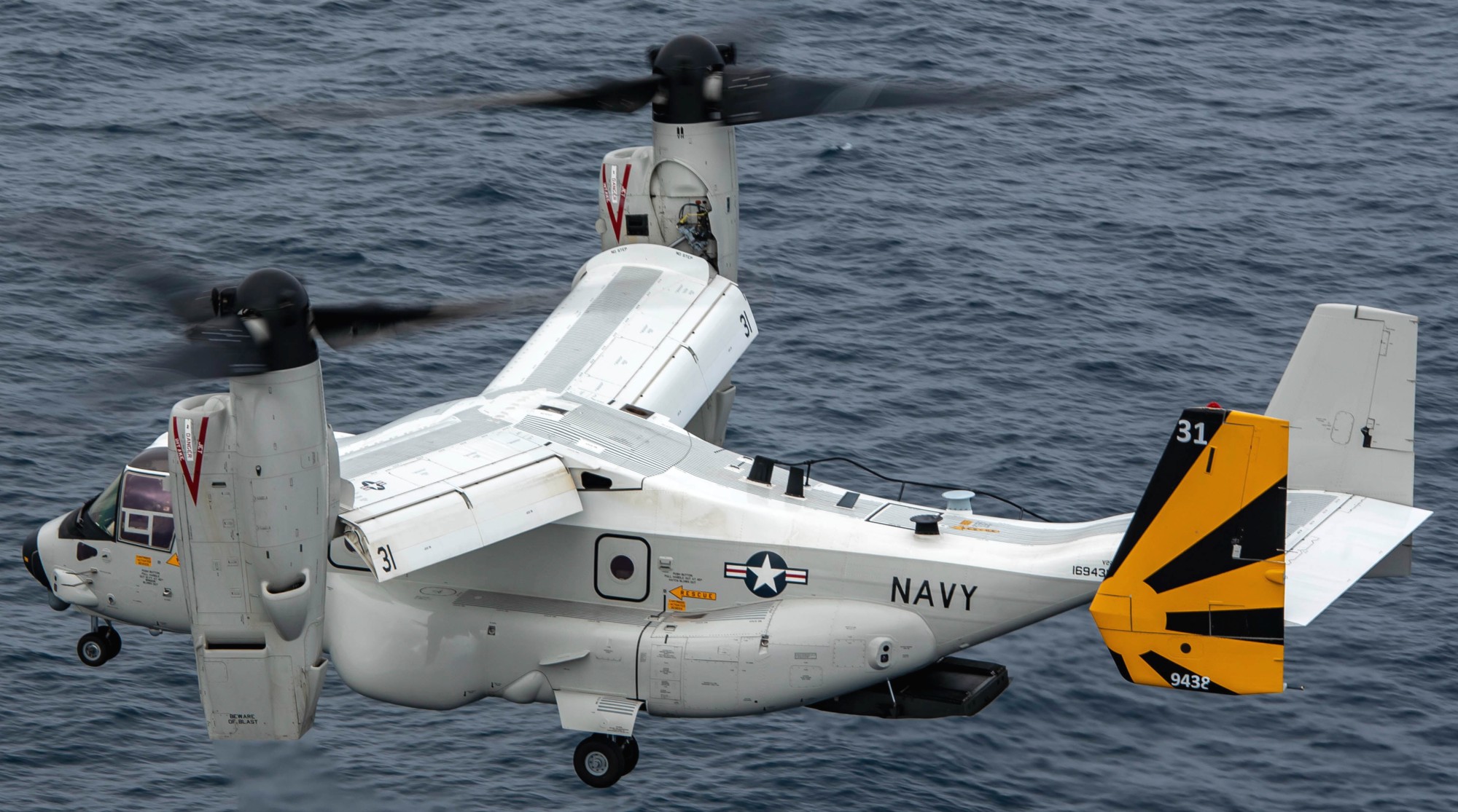 vrm-30 titans fleet logistics multi mission squadron navy cmv-22b osprey cvn-68 uss nimitz 134