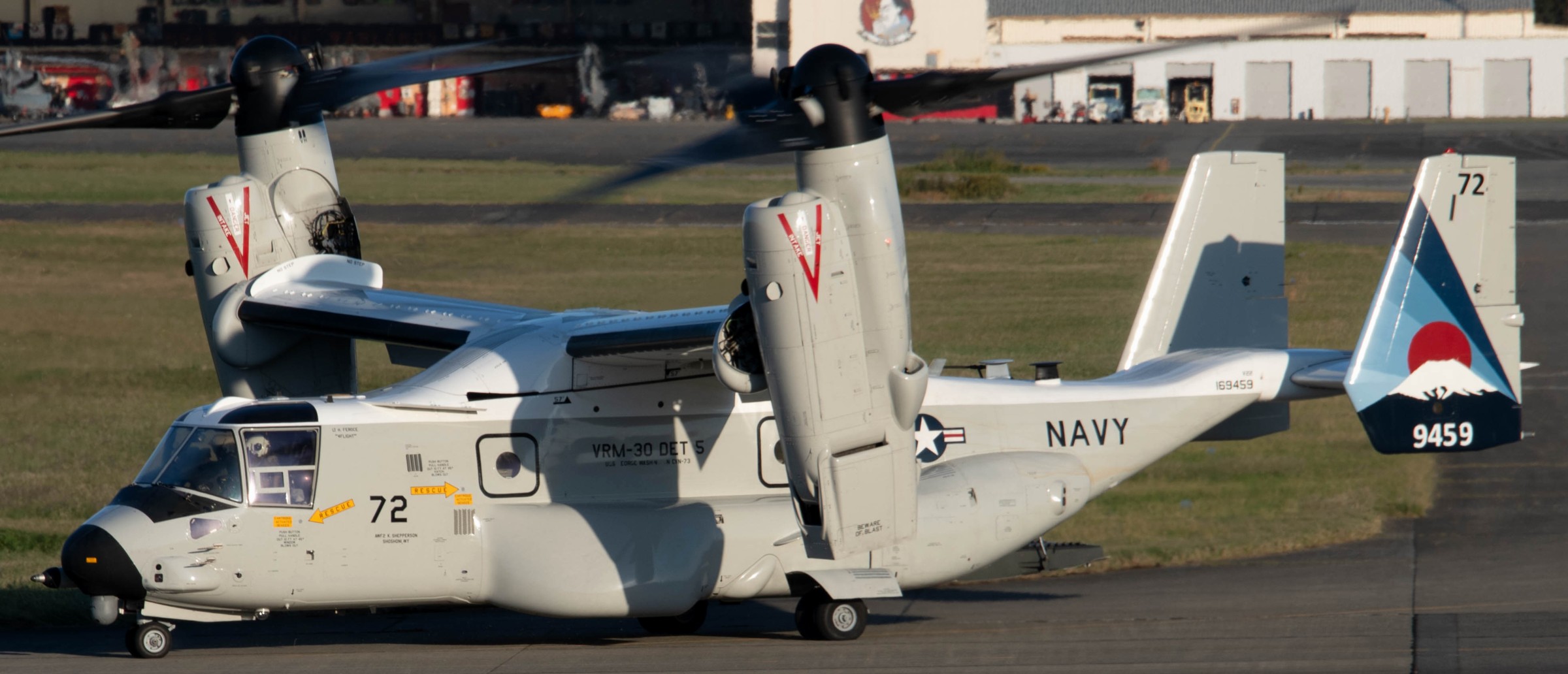 vrm-30 titans fleet logistics multi mission squadron navy cmv-22b osprey 143