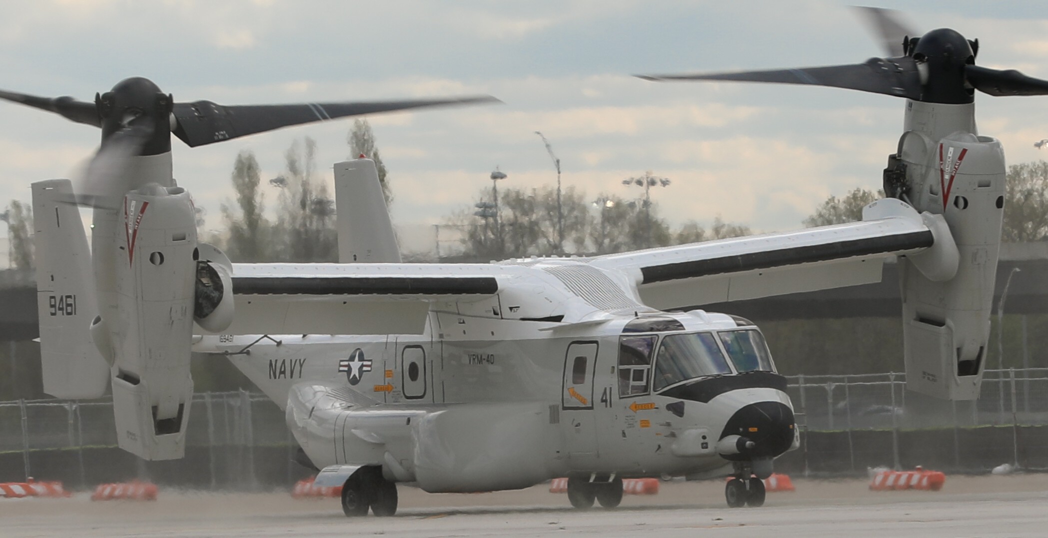 vrm-40 mighty bison fleet logistics multi mission squadron cmv-22b osprey naval station norfolk chambers field virginia 05