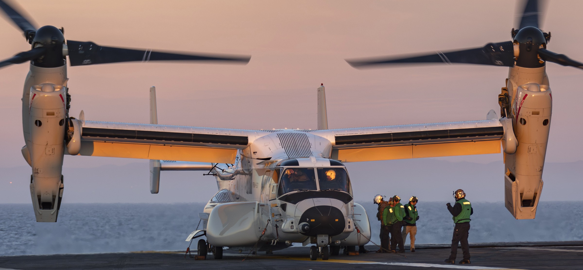 vrm-50 sun hawks fleet logistics multi mission squadron us navy cmv-22b osprey cvn-72 uss abraham lincoln 32