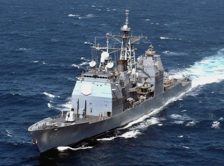 USS Yorktown CG 48 - Ticonderoga class guided missile cruiser - US Navy