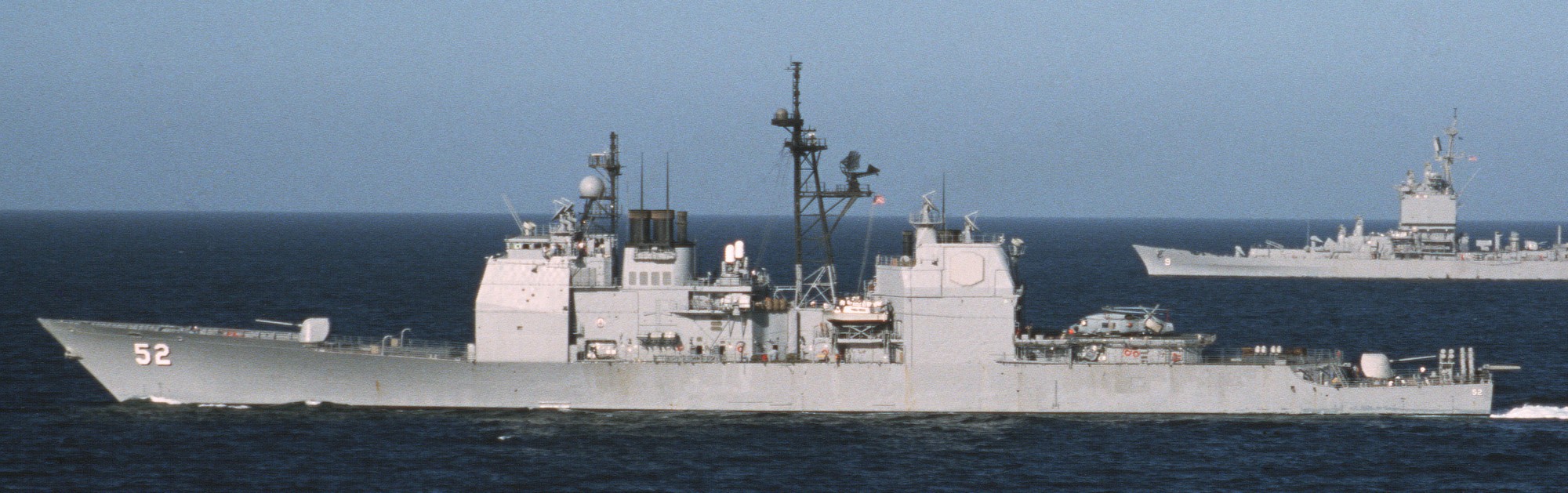 cg-52 uss bunker hill ticonderoga class guided missile cruiser aegis us navy 15