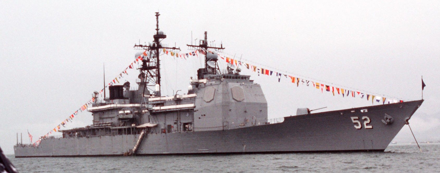 cg-52 uss bunker hill ticonderoga class guided missile cruiser aegis us navy malaysia 18