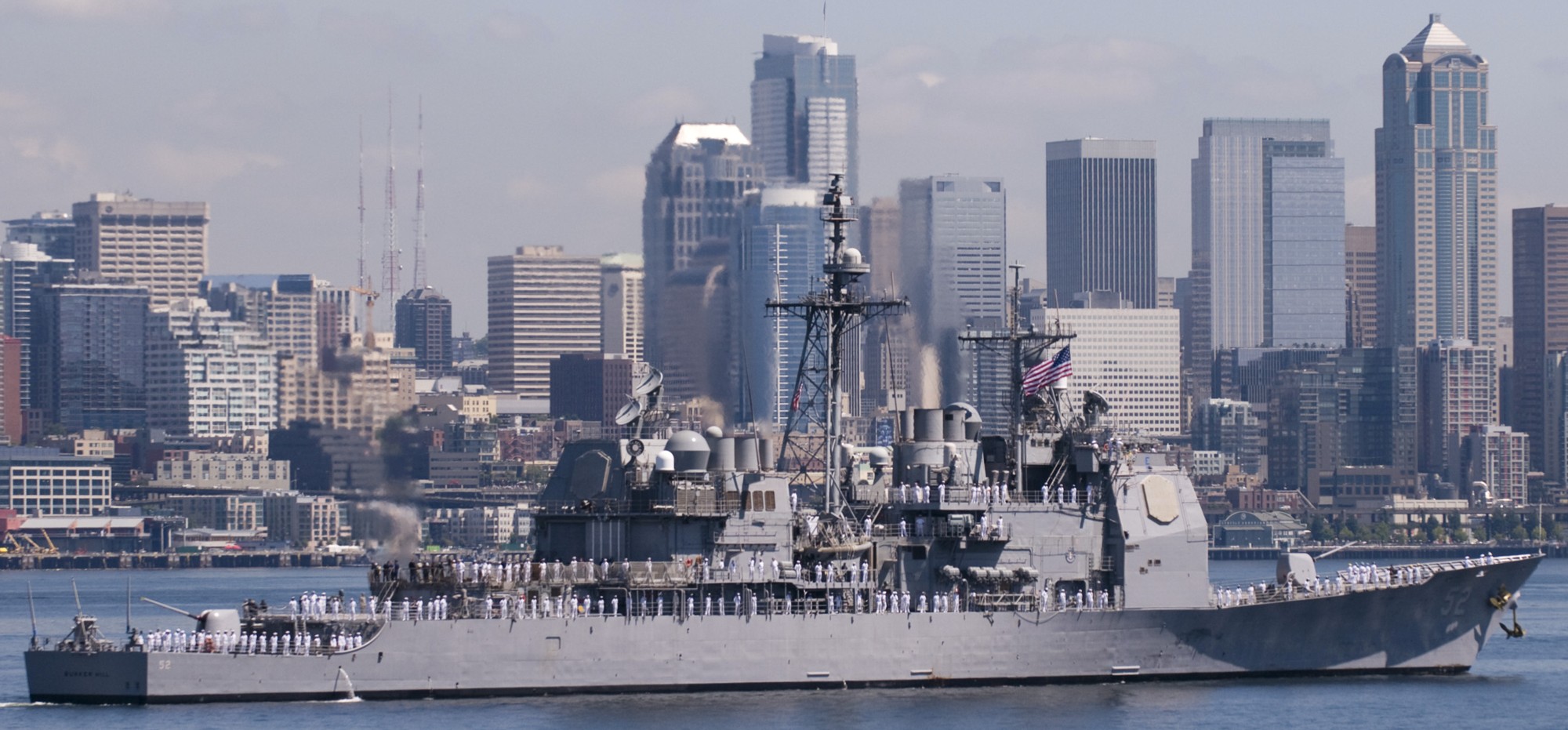 cg-52 uss bunker hill ticonderoga class guided missile cruiser aegis us navy seattle seafair fleet week 88