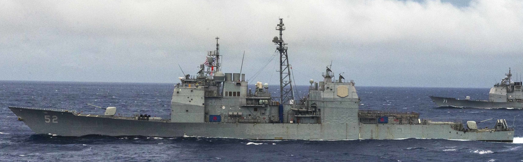 cg-52 uss bunker hill ticonderoga class guided missile cruiser aegis us navy exercise valiant shield 92