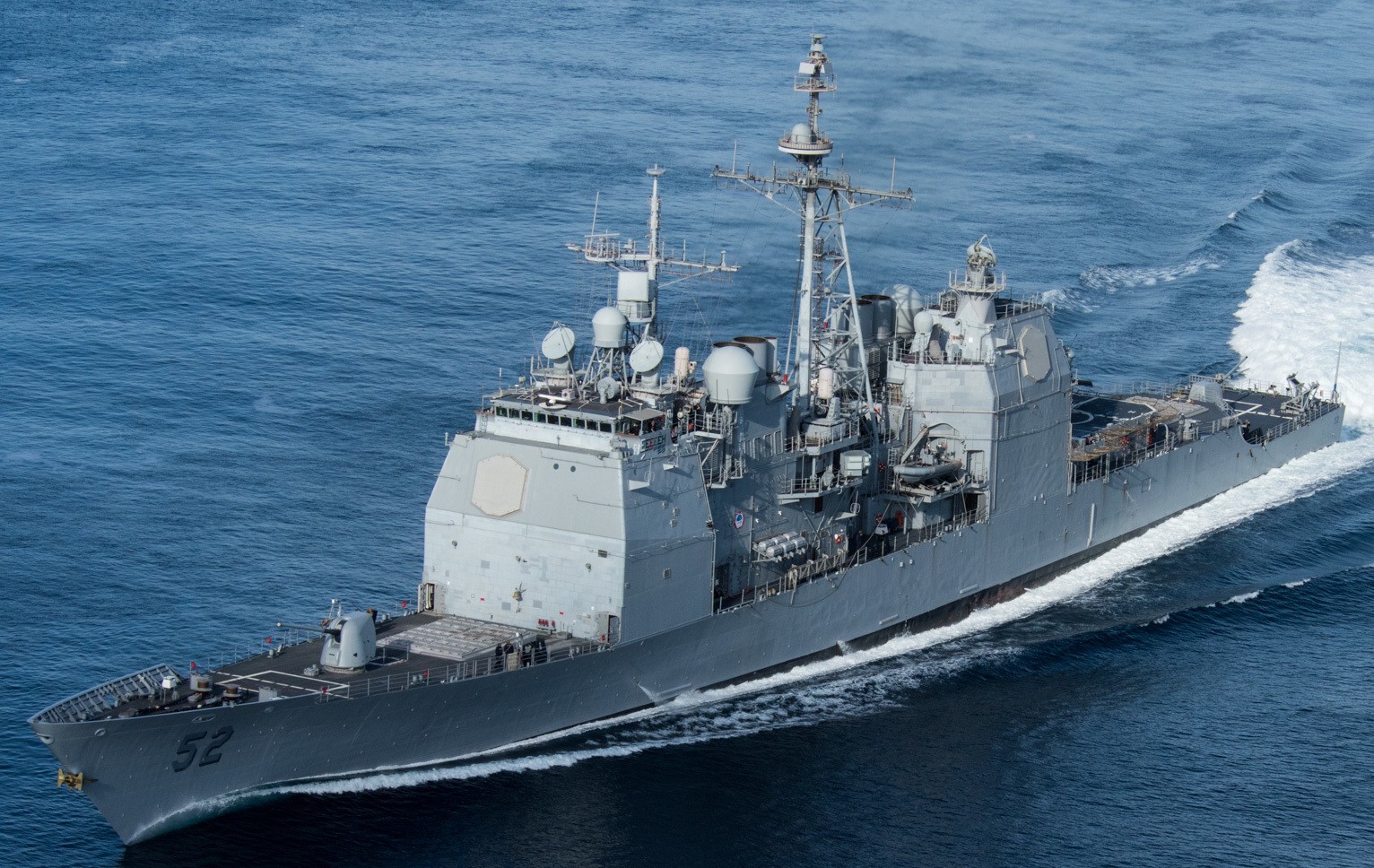 cg-52 uss bunker hill ticonderoga class guided missile cruiser aegis us navy pacific ocean 100