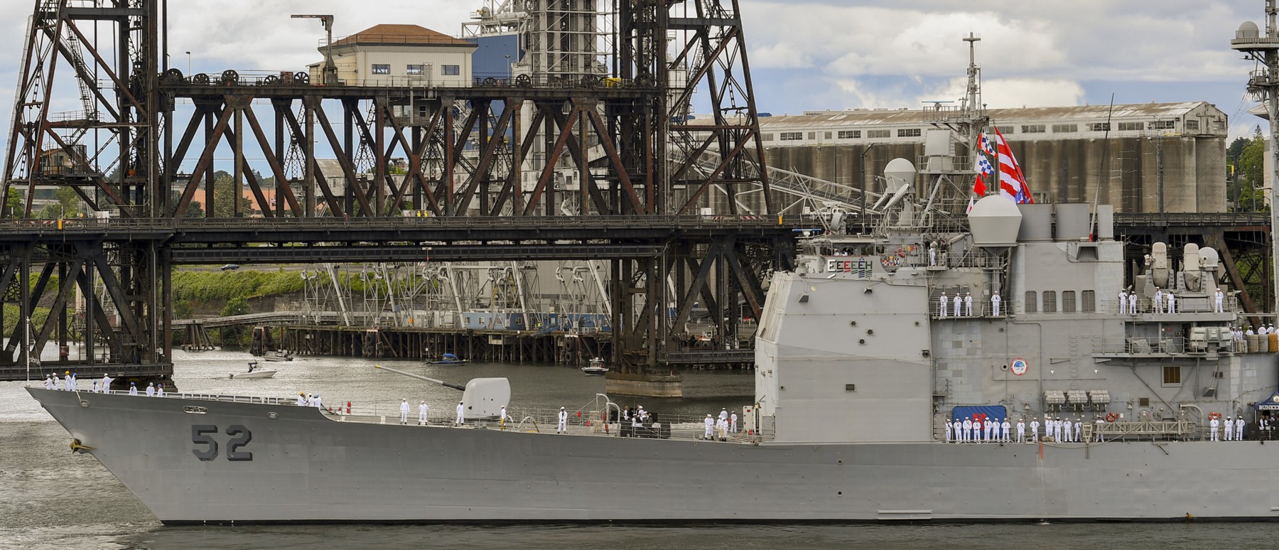 cg-52 uss bunker hill ticonderoga class guided missile cruiser aegis us navy 106