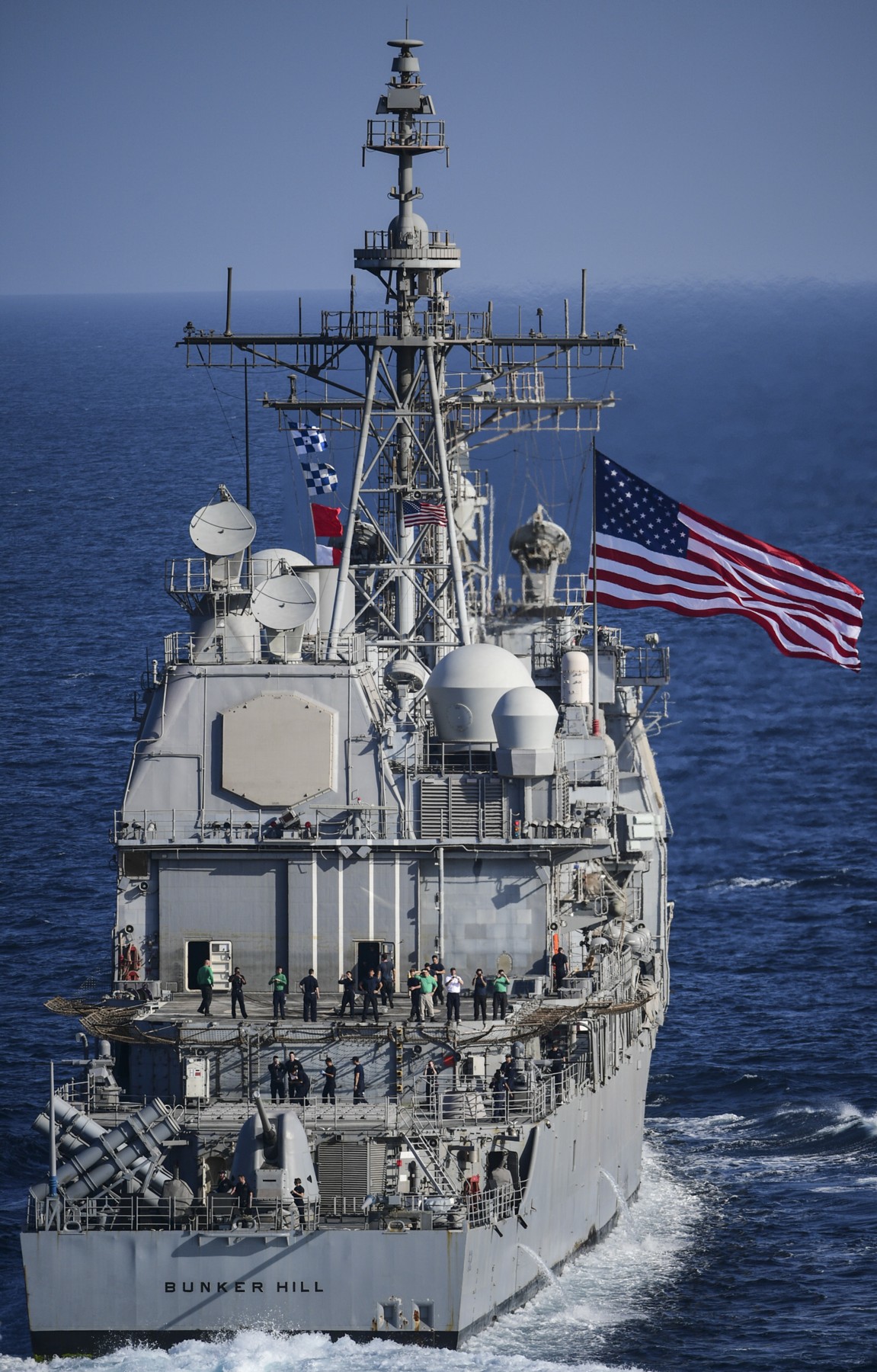 cg-52 uss bunker hill ticonderoga class guided missile cruiser aegis us navy 5th fleet aor 114