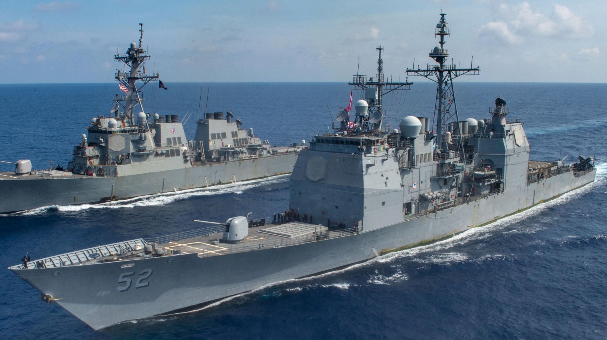 cg-52 uss bunker hill ticonderoga class guided missile cruiser aegis us navy south china sea 119