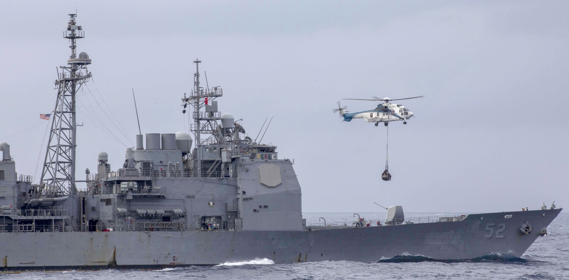 cg-52 uss bunker hill ticonderoga class guided missile cruiser aegis us navy philippine sea 144