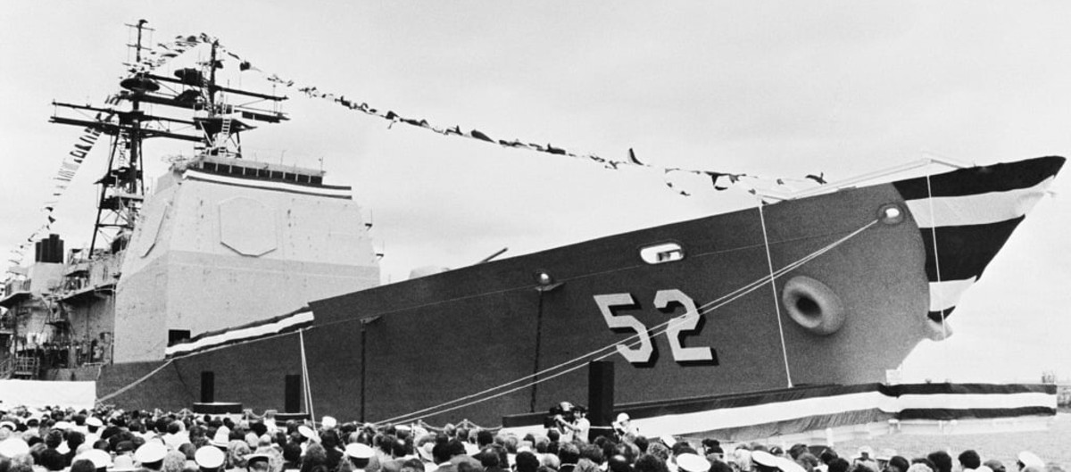 cg-52 uss bunker hill ticonderoga class guided missile cruiser aegis us navy christening ingalls pascagoula 151