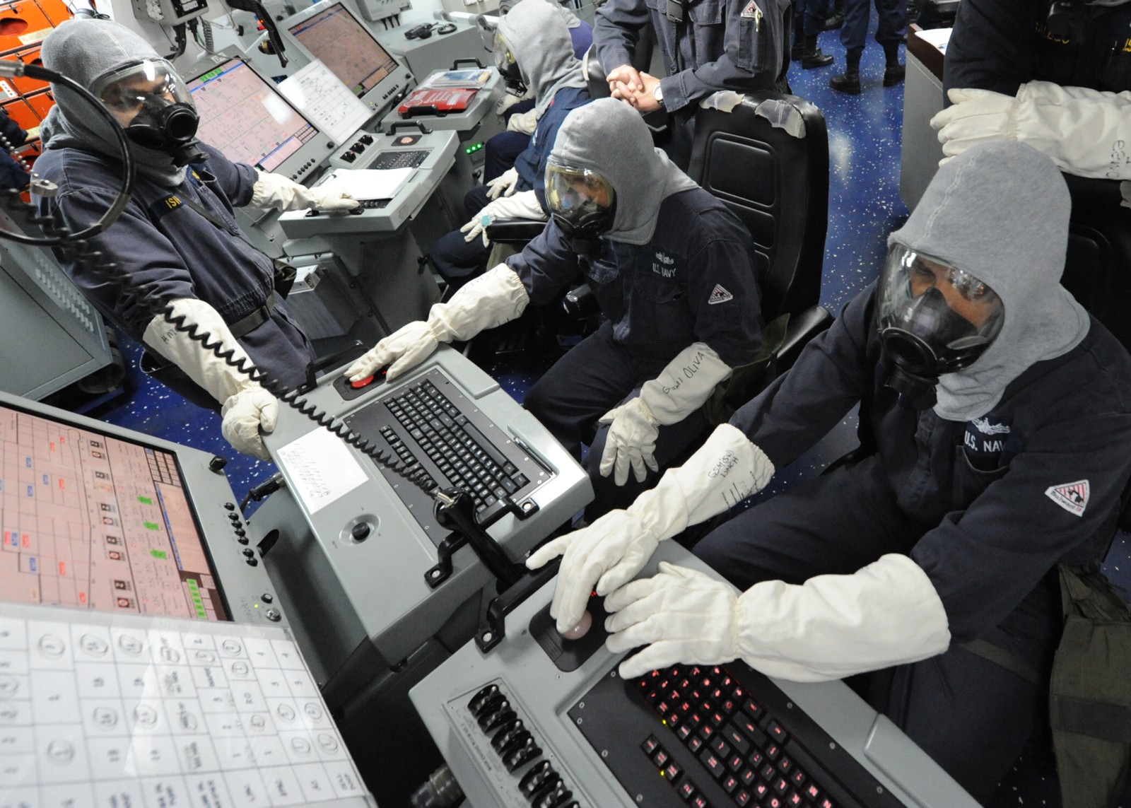 cg-57 uss lake champlain ticonderoga class guided missile cruiser aegis us navy arabian sea 35