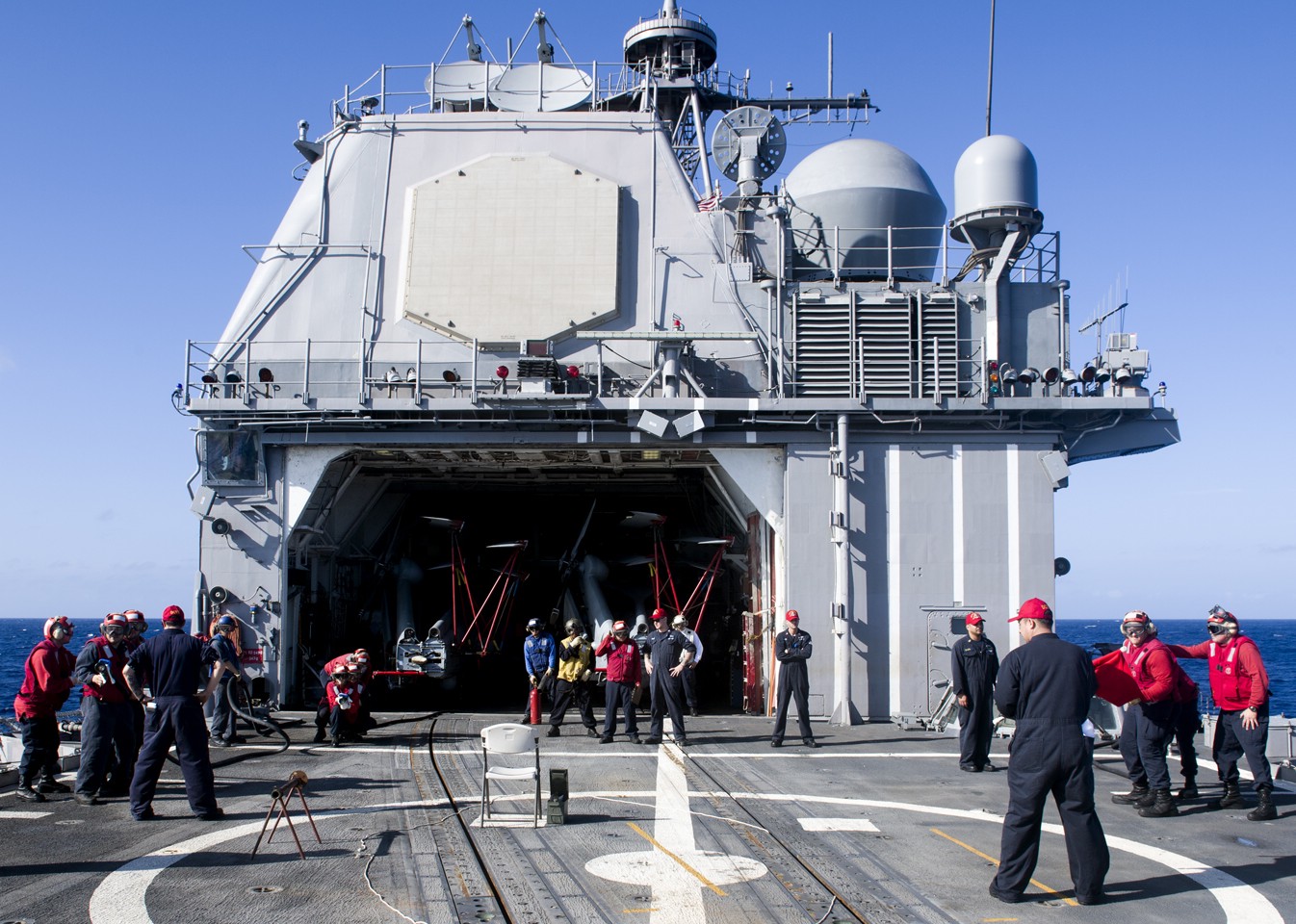 cg-57 uss lake champlain ticonderoga class guided missile cruiser aegis us navy flight deck hangar 54