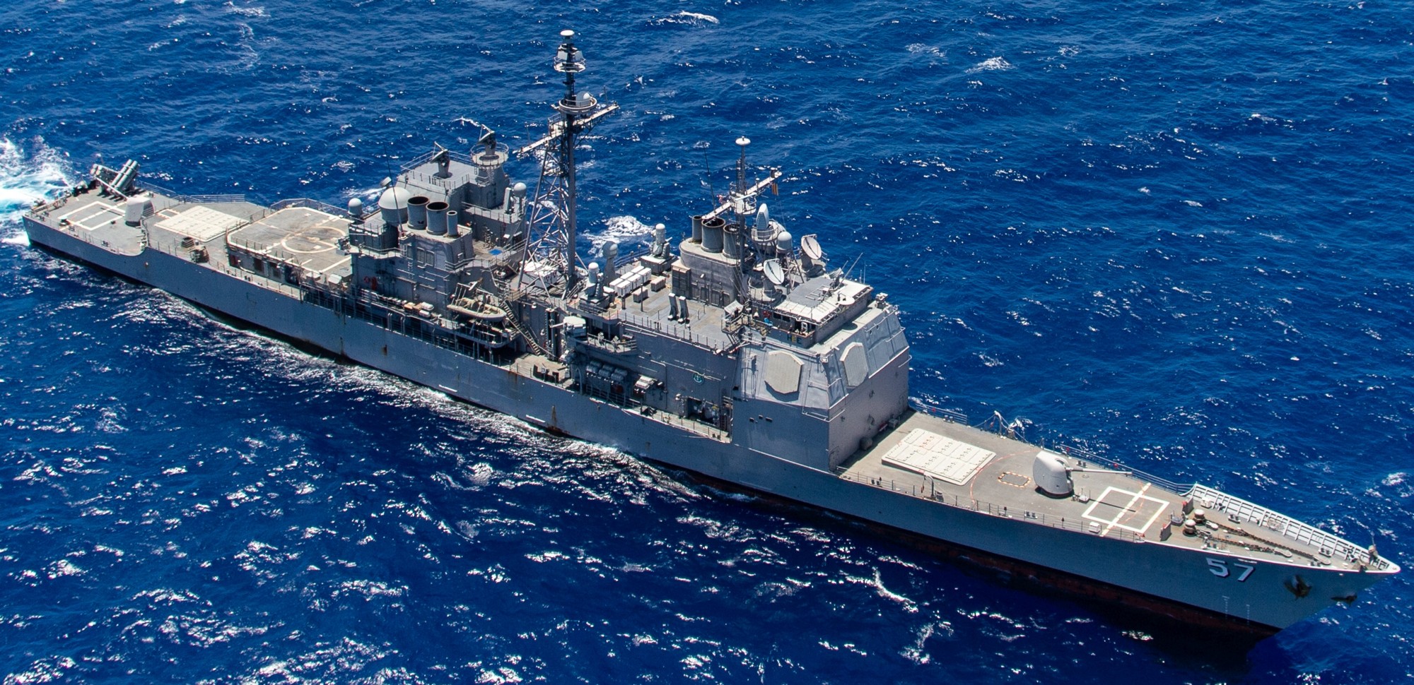 cg-57 uss lake champlain ticonderoga class guided missile cruiser aegis us navy exercise rimpac 2018 76