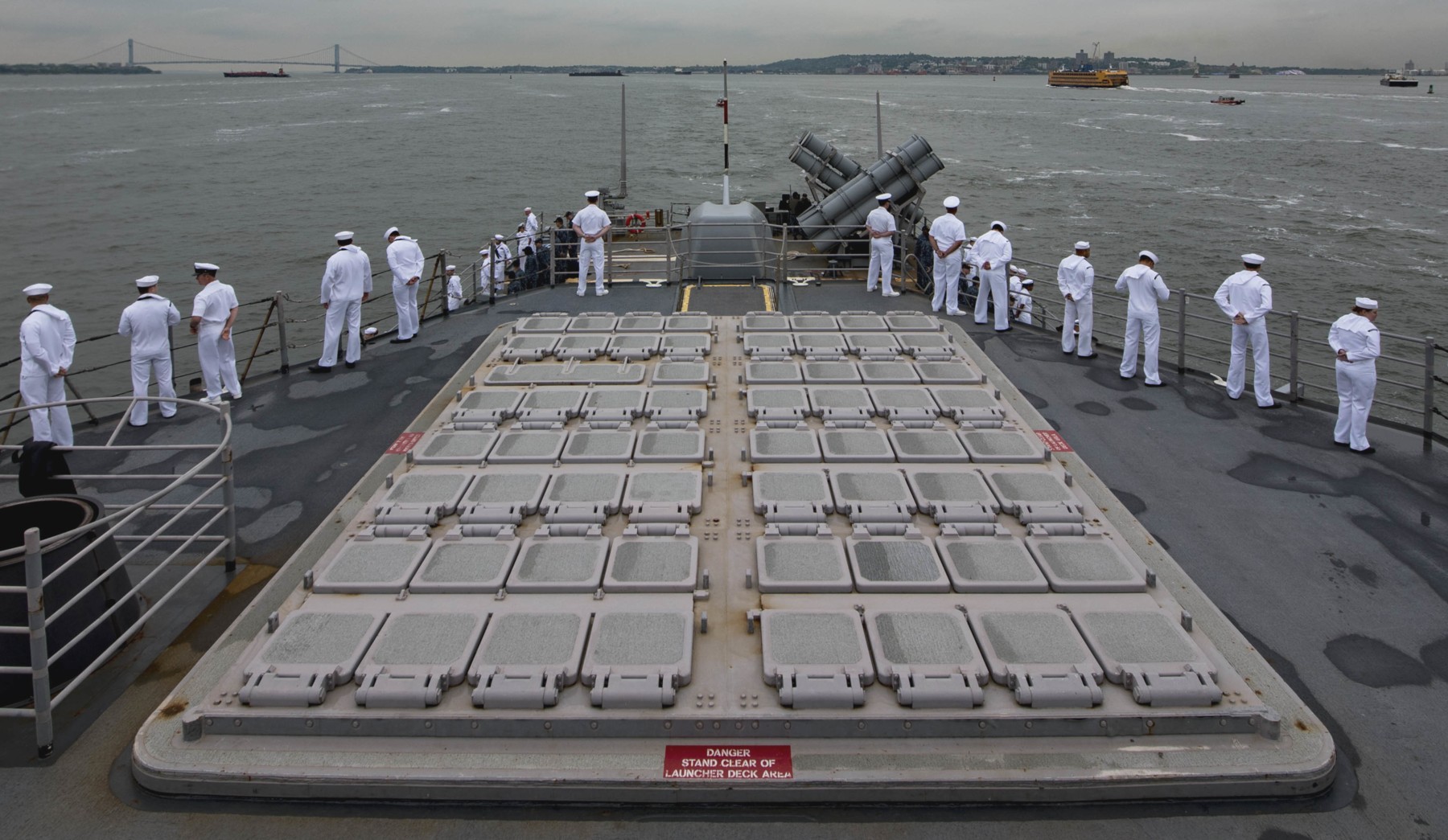 cg-61 uss monterey ticonderoga class guided missile cruiser aegis us navy new york city fleet week 92