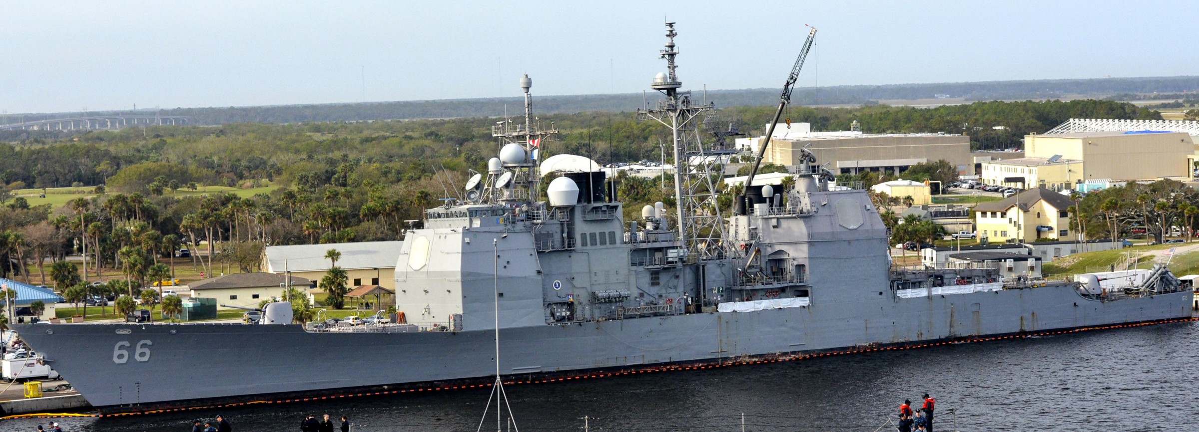 cg-66 uss hue city ticonderoga class guided missile cruiser aegis us navy naval station mayport florida 37