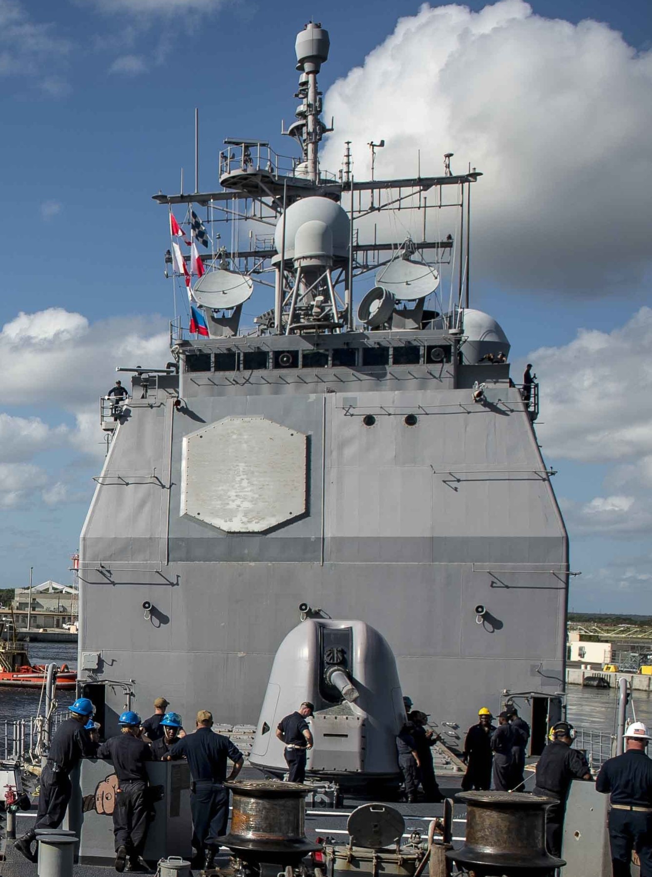 cg-66 uss hue city ticonderoga class guided missile cruiser aegis us navy mayport florida 56