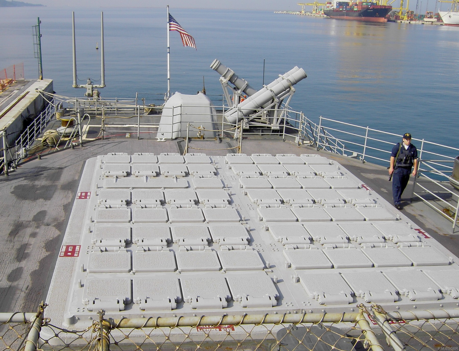 cg-66 uss hue city ticonderoga class guided missile cruiser aegis us navy mk.41 vls mk.141 tube launcher harpoon 77